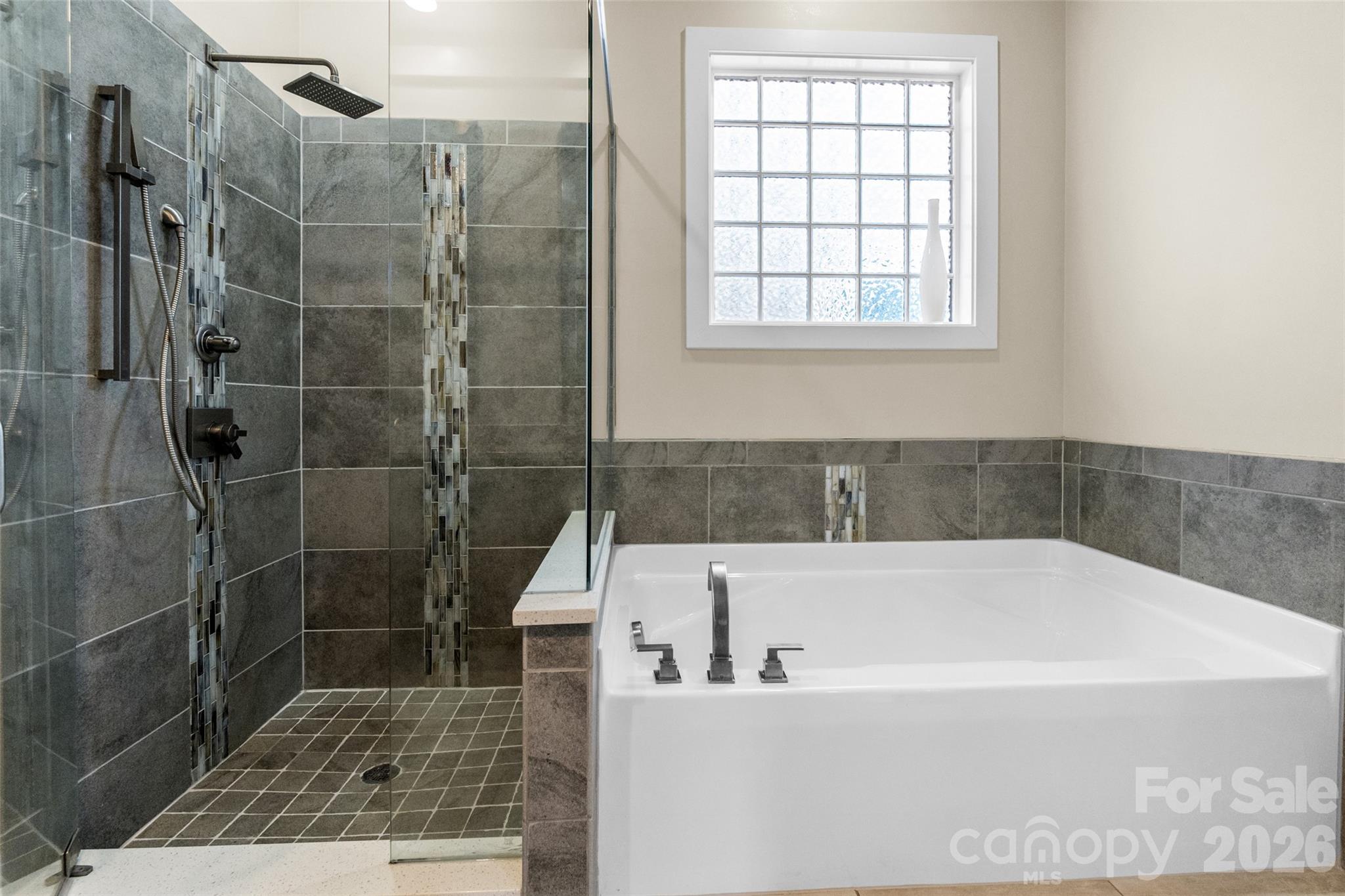 9236 Creekside Park Road Property Photo 22