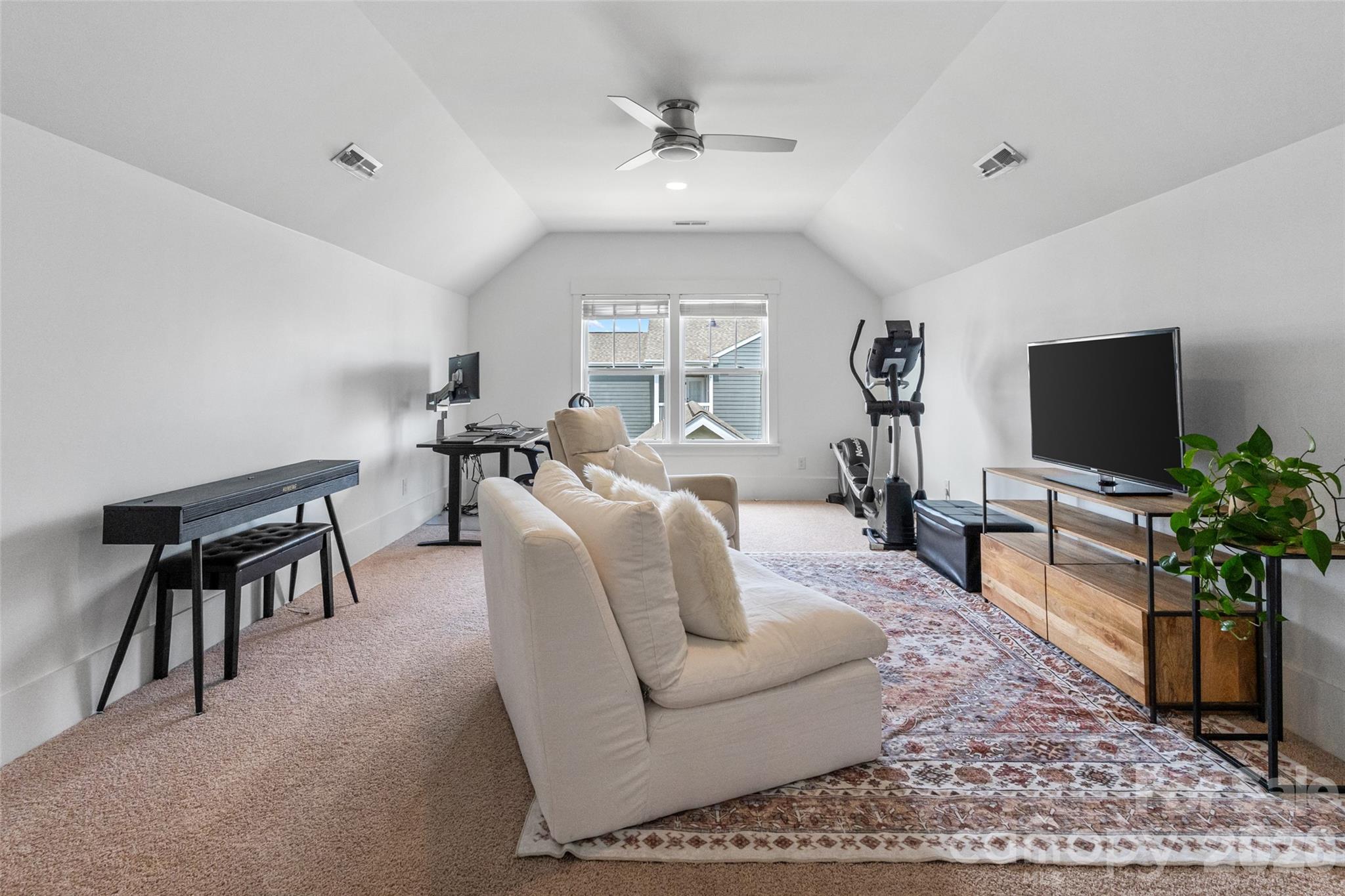 9236 Creekside Park Road Property Photo 29