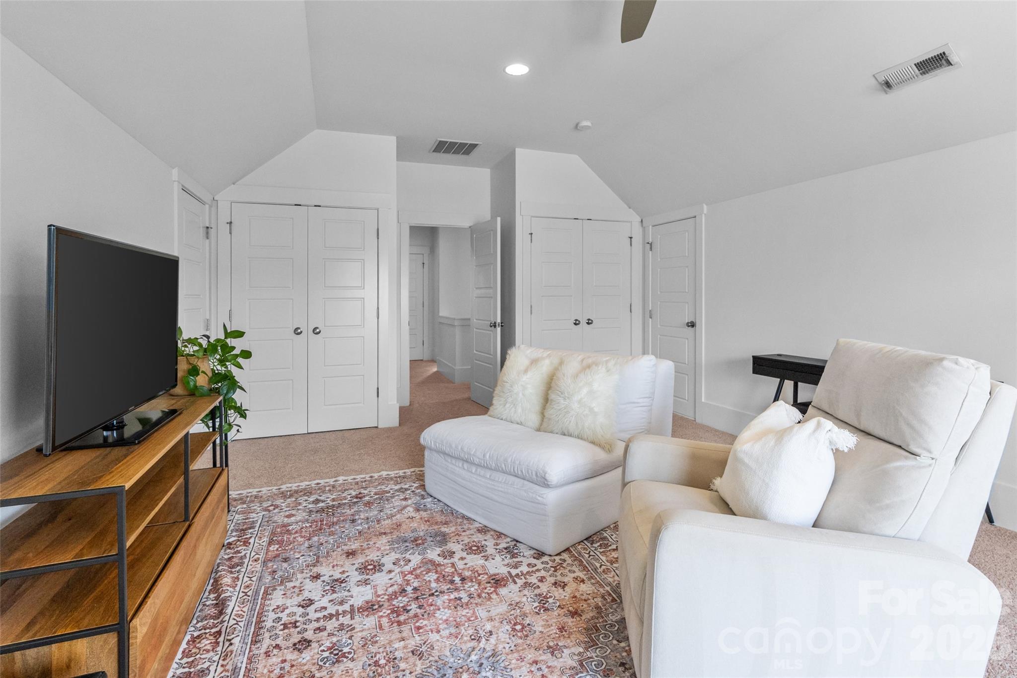 9236 Creekside Park Road Property Photo 31