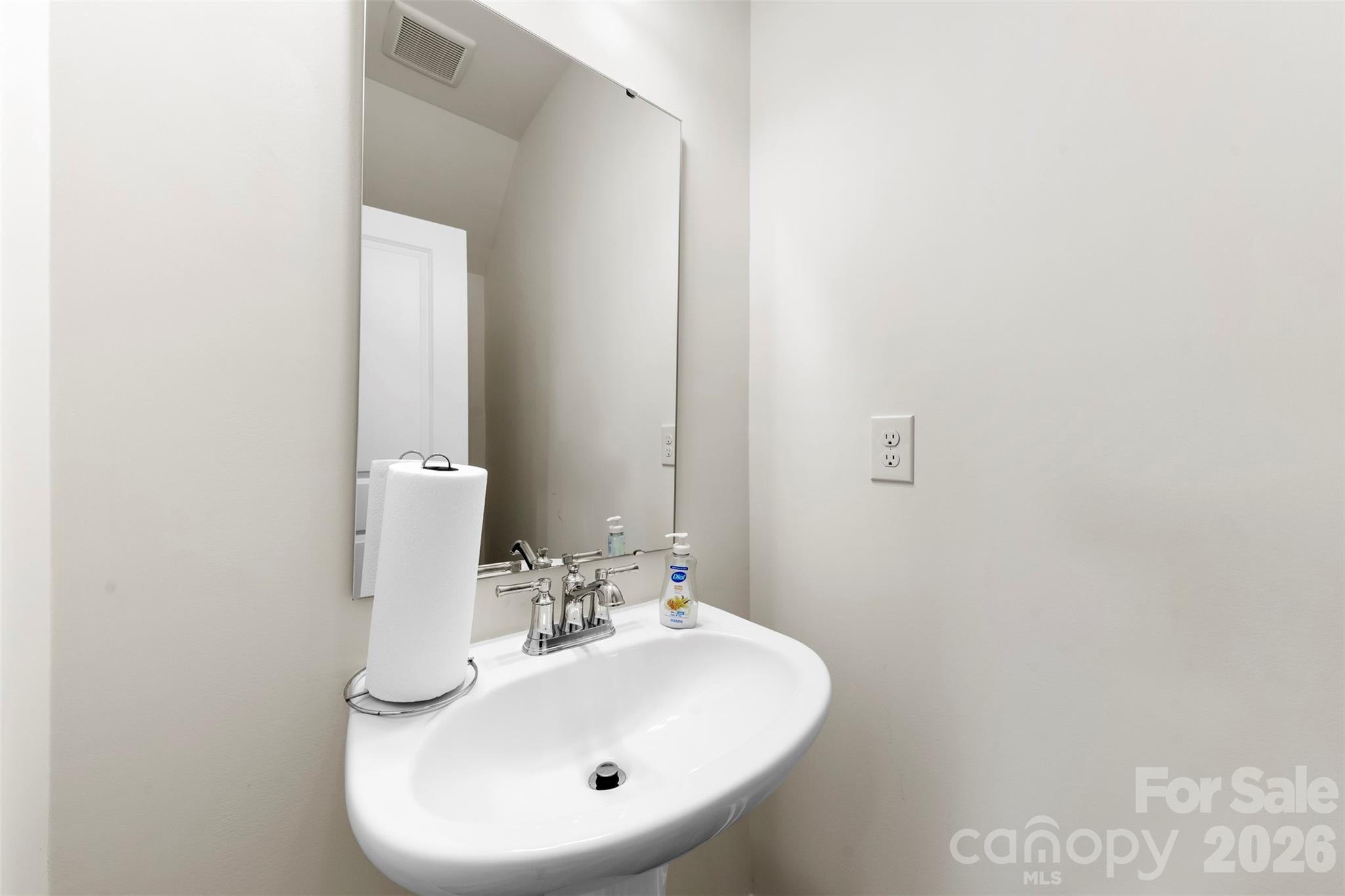 5250 Maynard Hill Drive Property Photo 7
