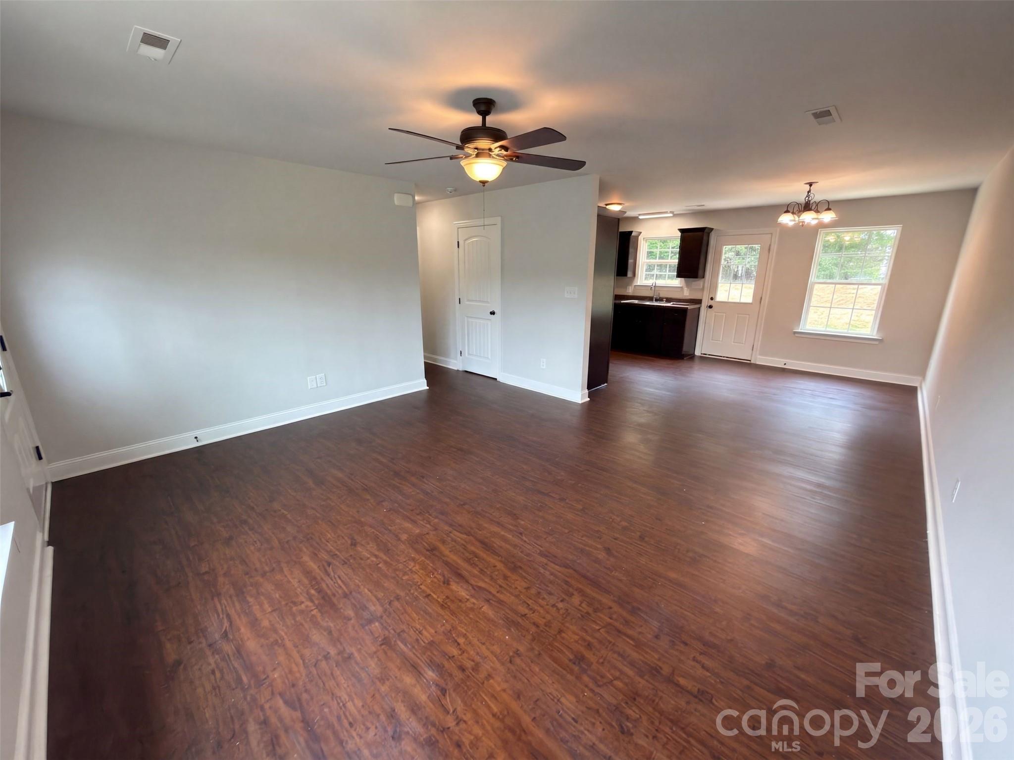 1411 Foxbrook Circle Property Photo 7