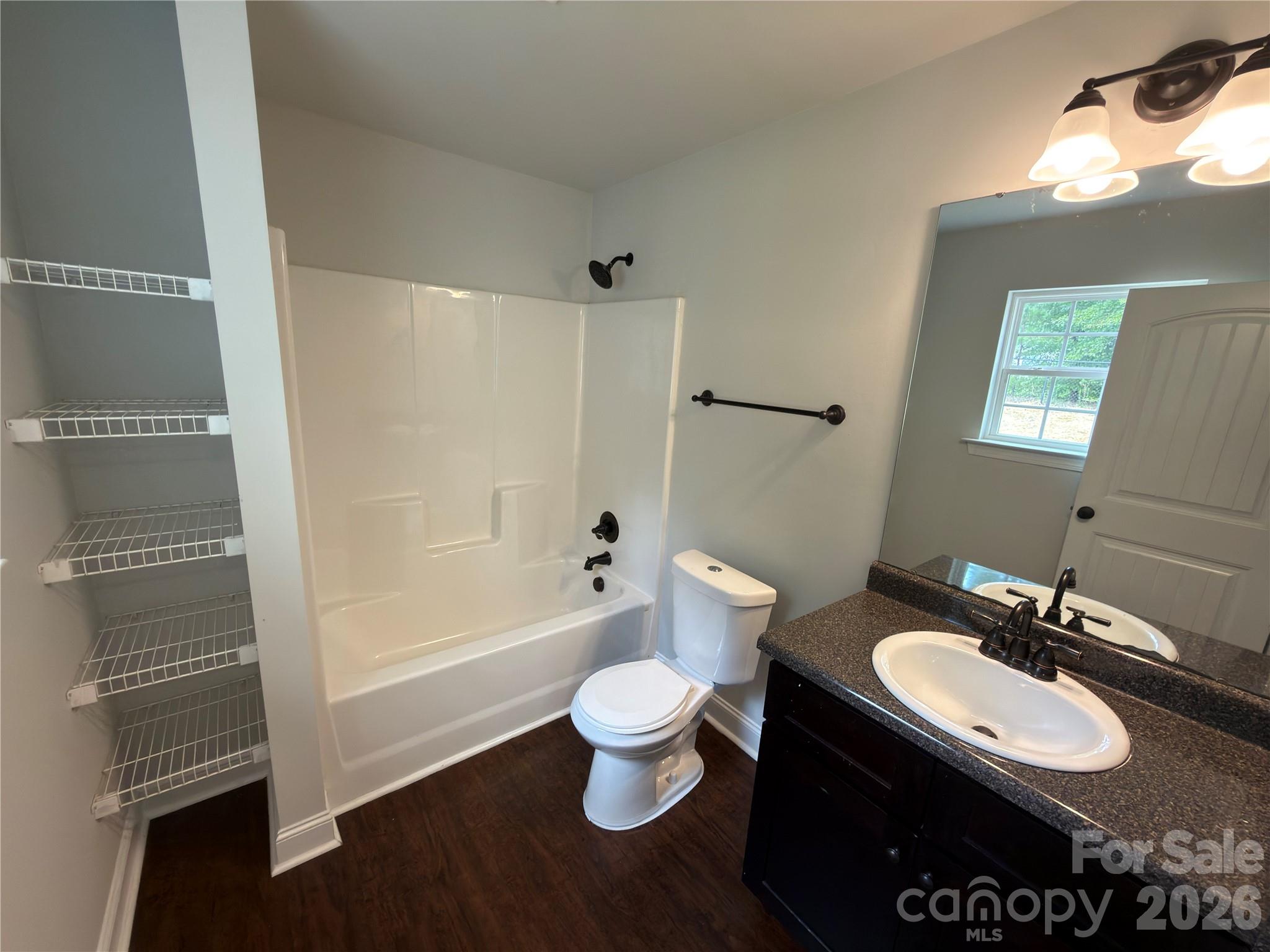 1411 Foxbrook Circle Property Photo 13