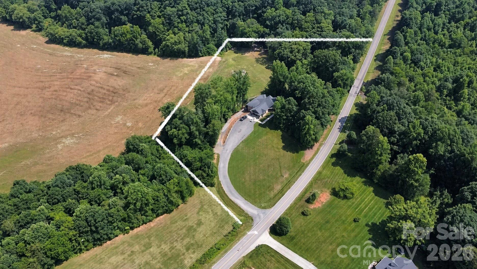 654 N Chipley Ford Road Property Photo 4