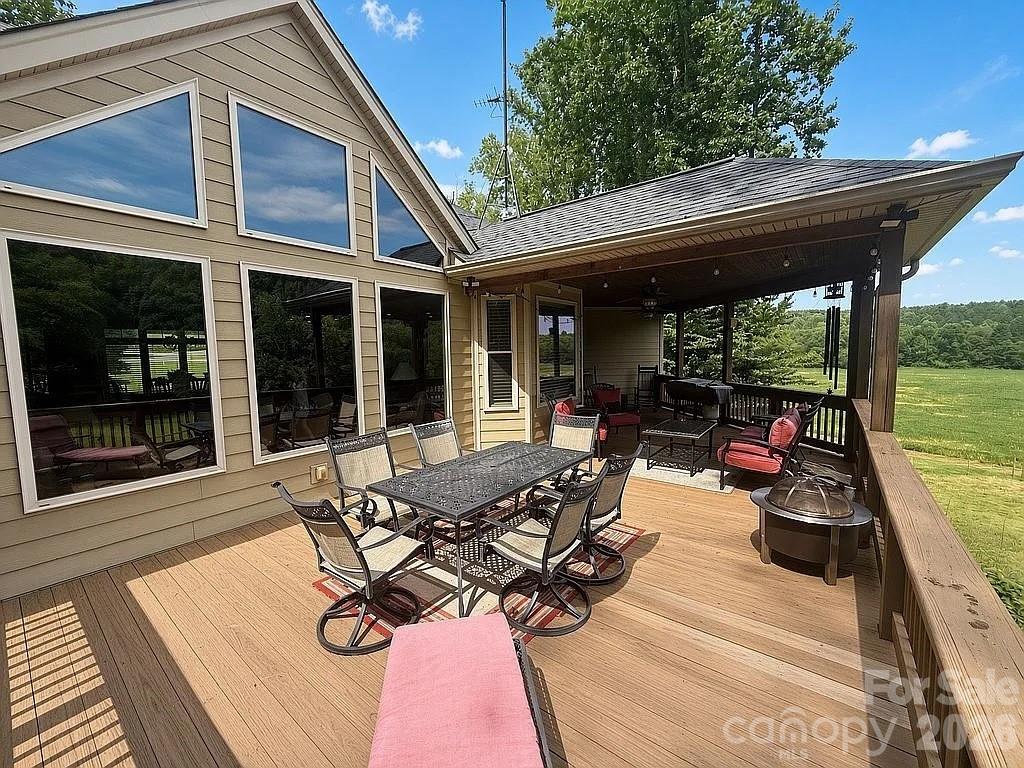 654 N Chipley Ford Road Property Photo 24