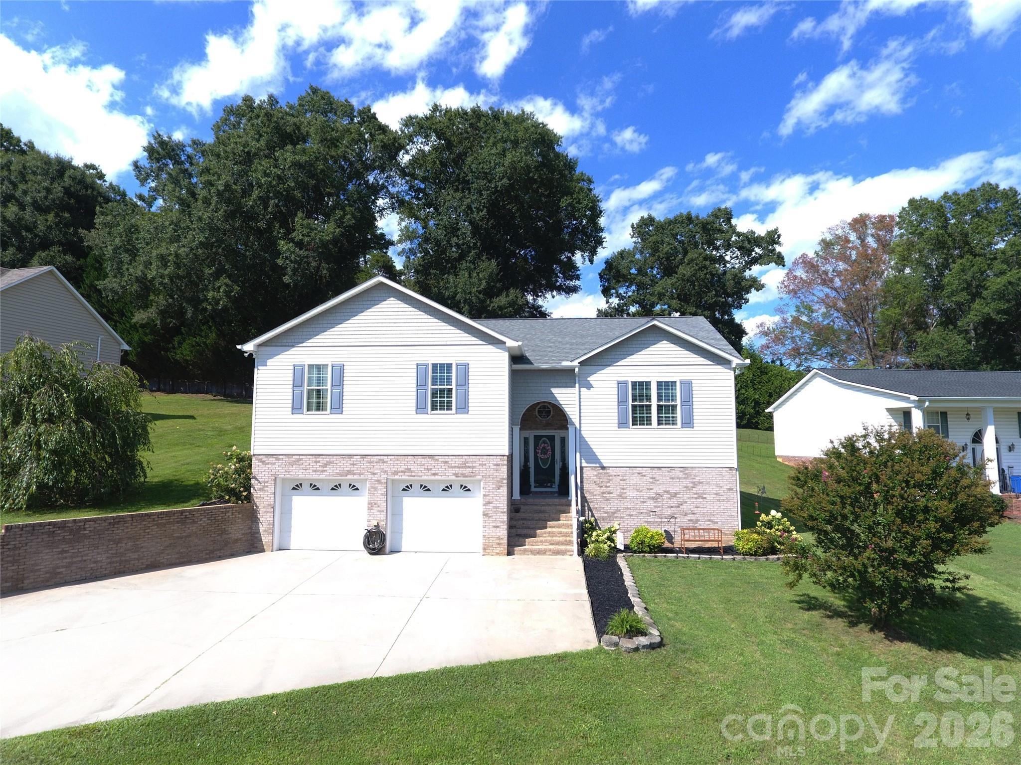 2135 Olde Farm Road 9 Property Photo 1
