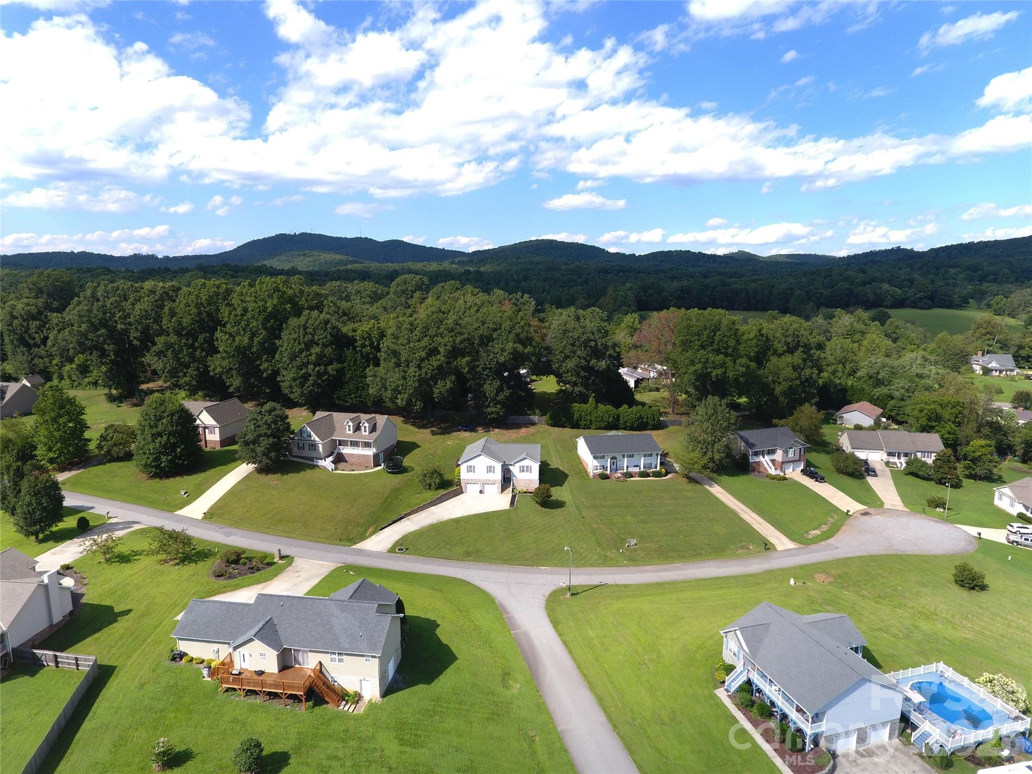 2135 Olde Farm Road 9 Property Photo 2
