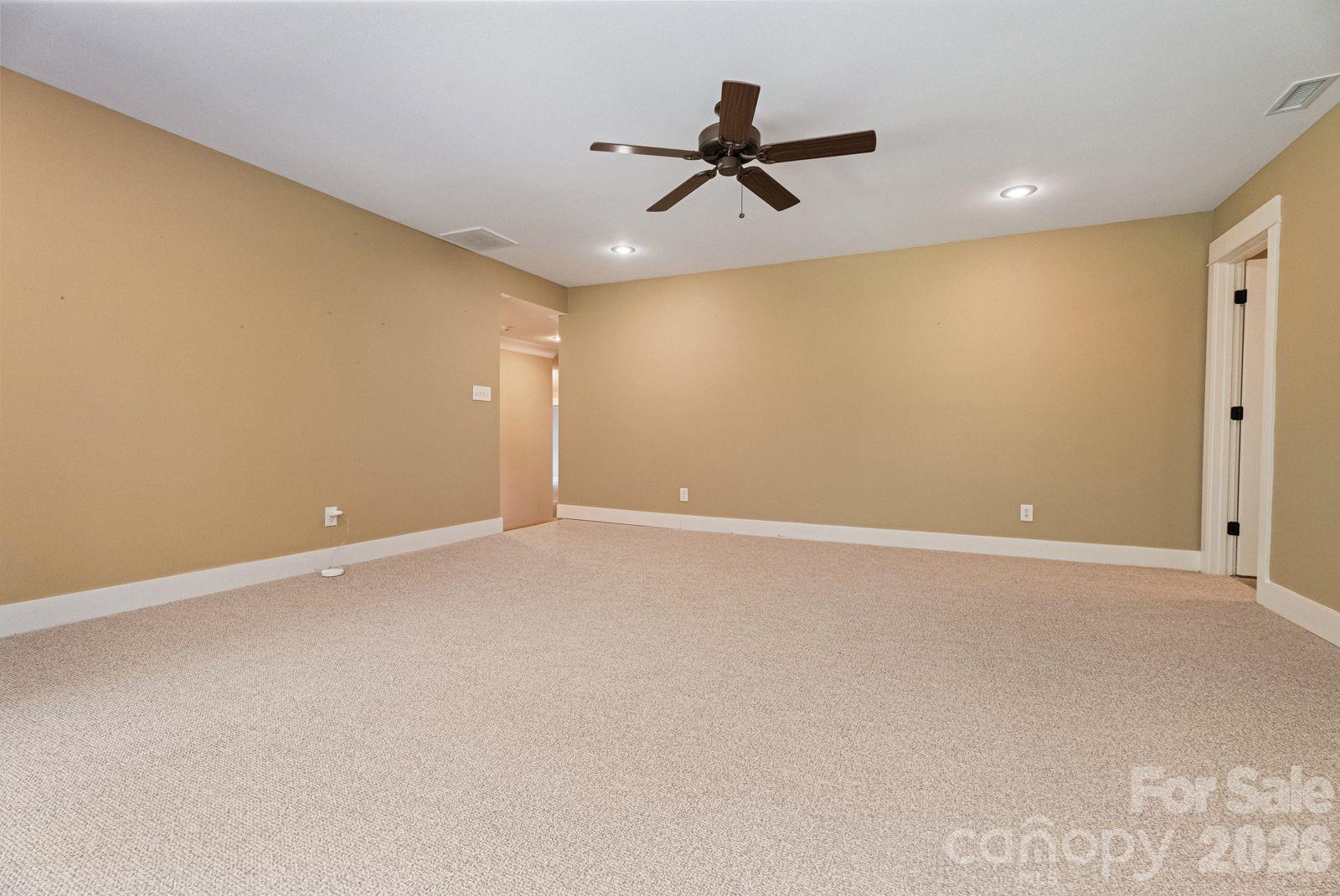 2748 Trent Drive Property Photo 39