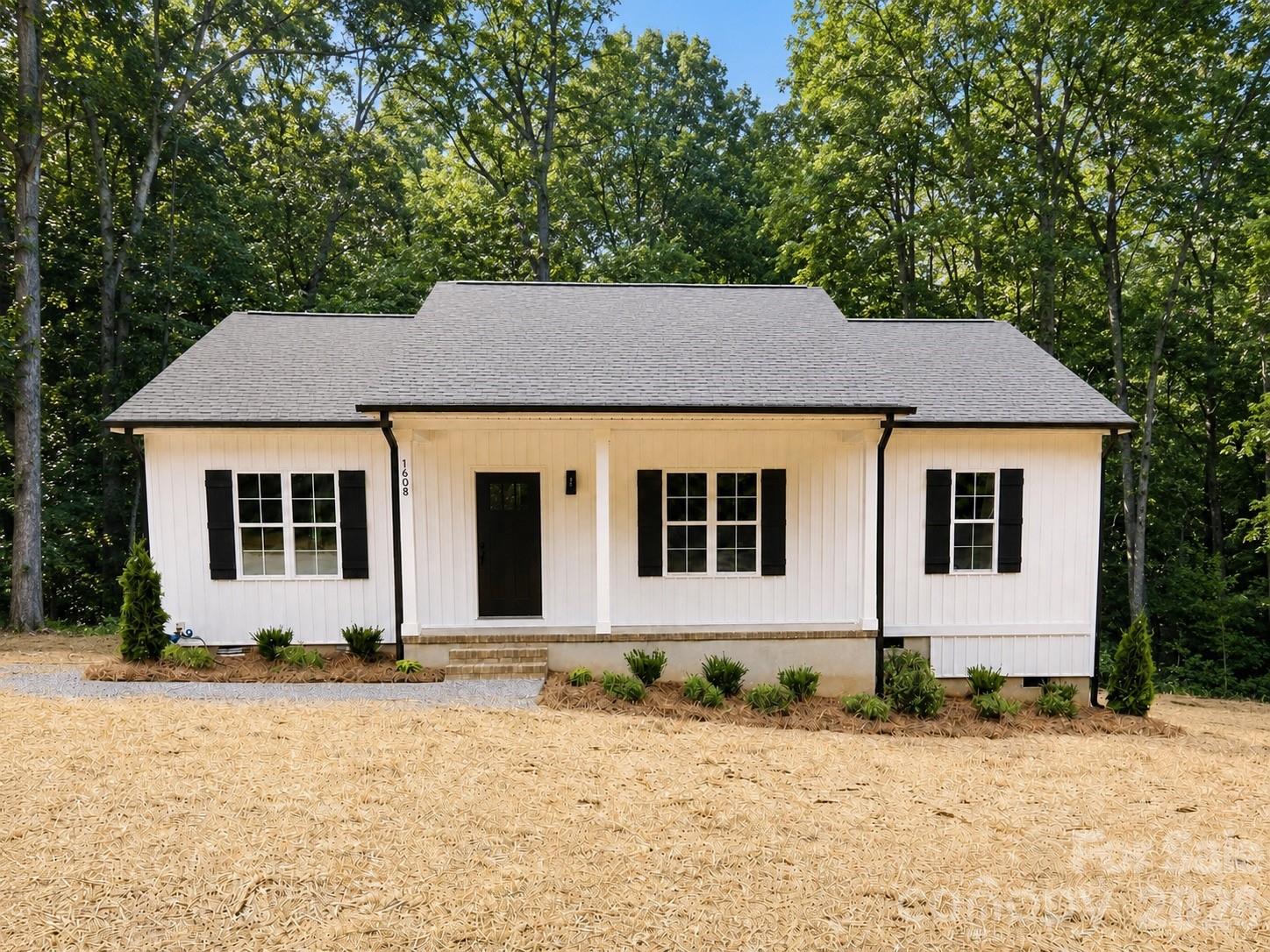 6713 Jesse Rushing Road Property Photo 1
