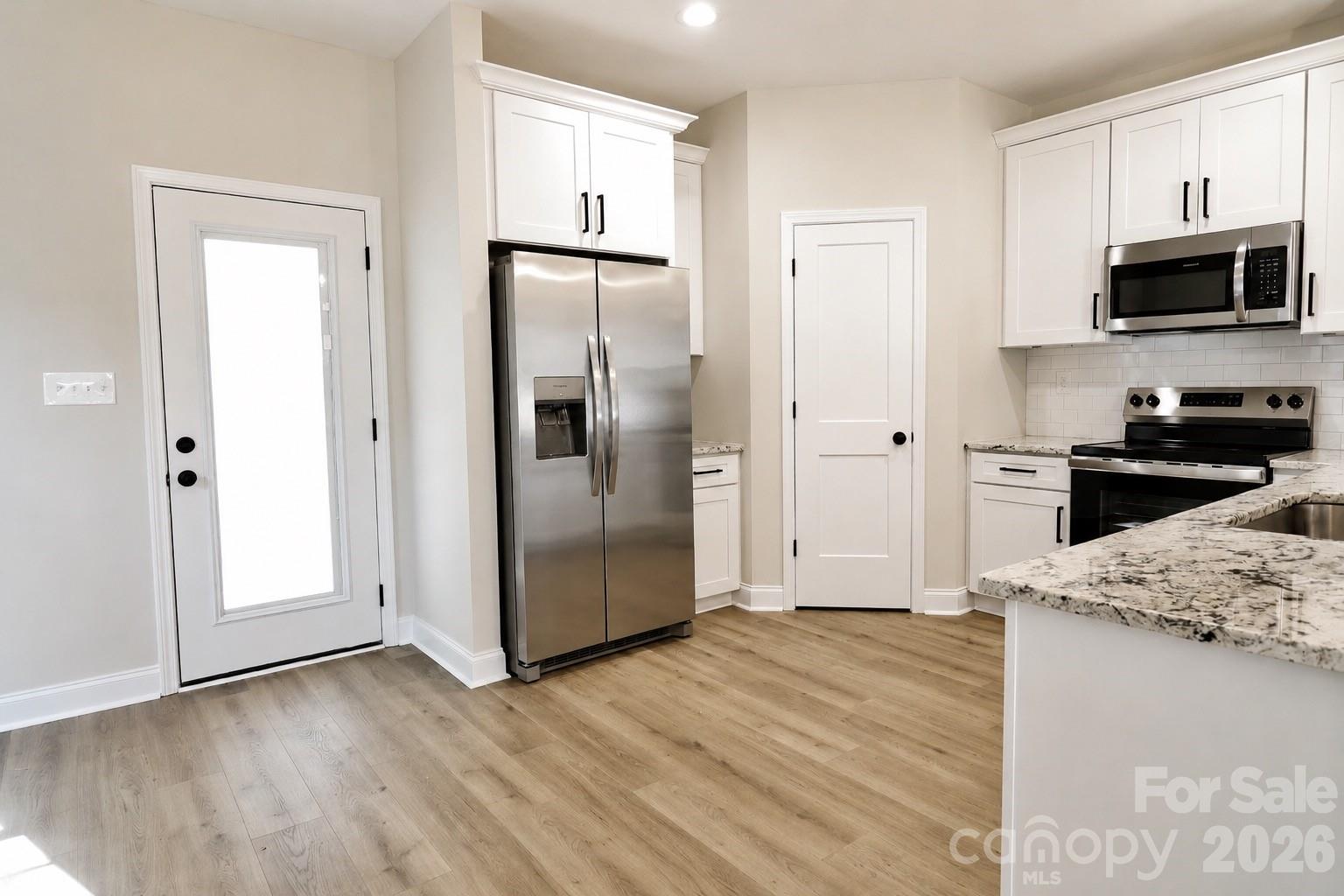 6713 Jesse Rushing Road Property Photo 3