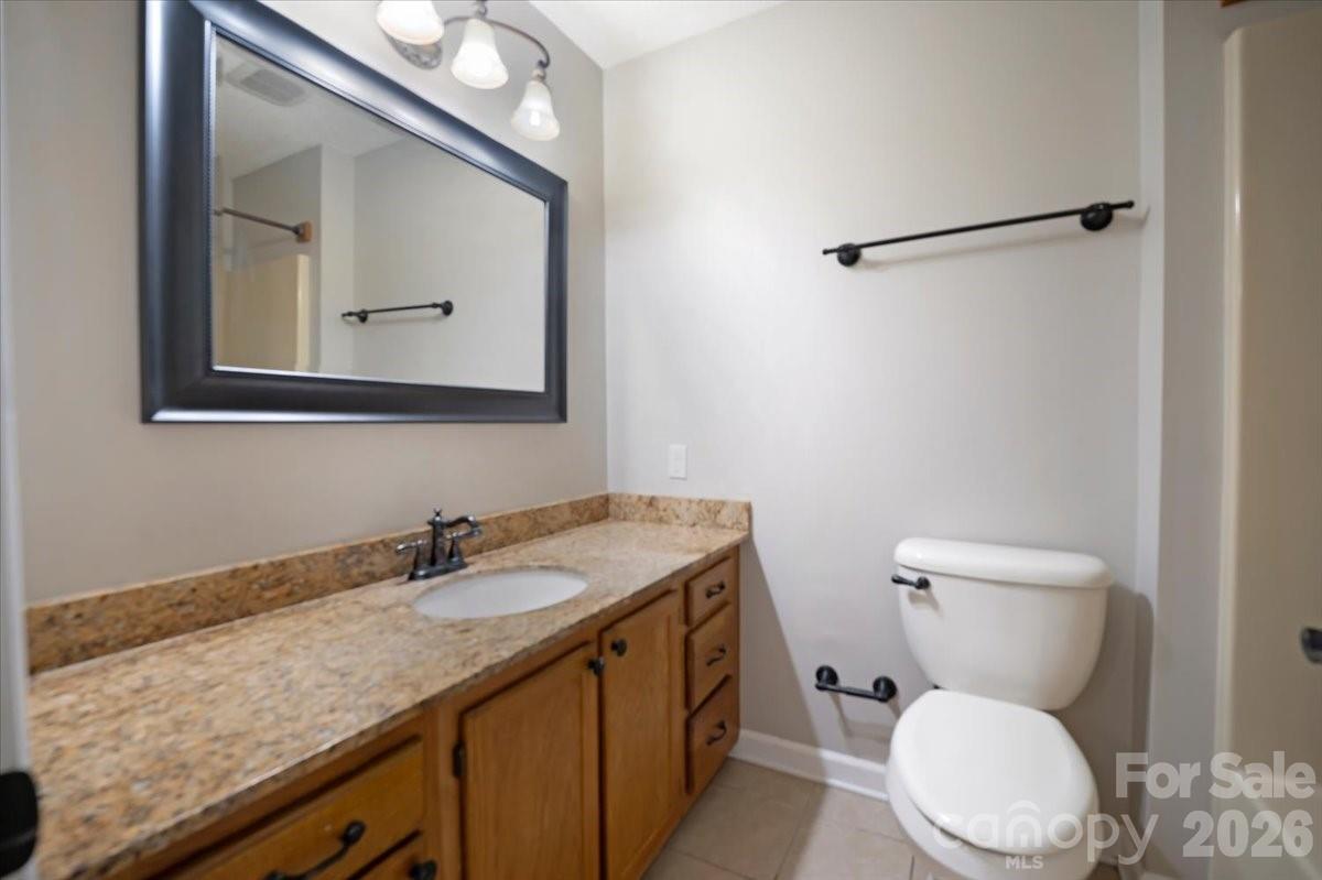 2827 E Pinewood Road Property Photo 20