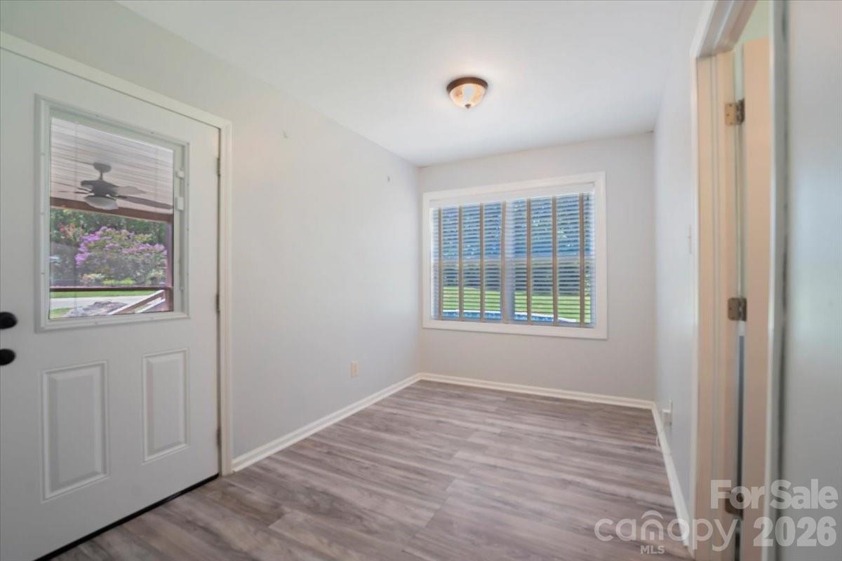 2827 E Pinewood Road Property Photo 23
