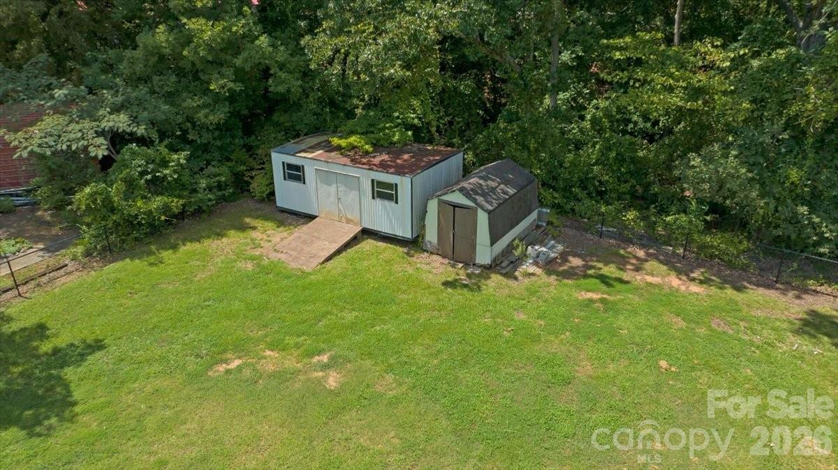 2827 E Pinewood Road Property Photo 41