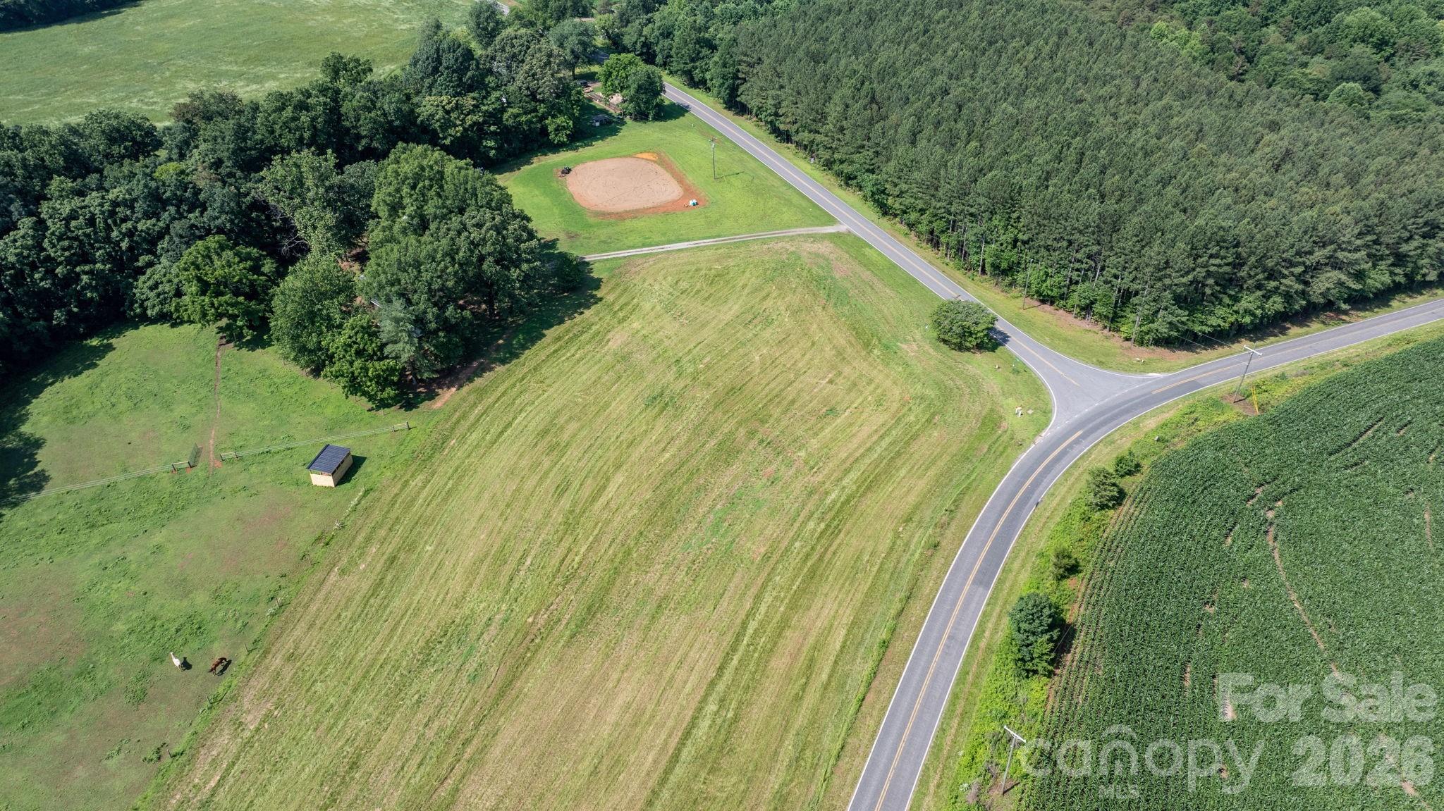 594 Rash Road Property Photo 1