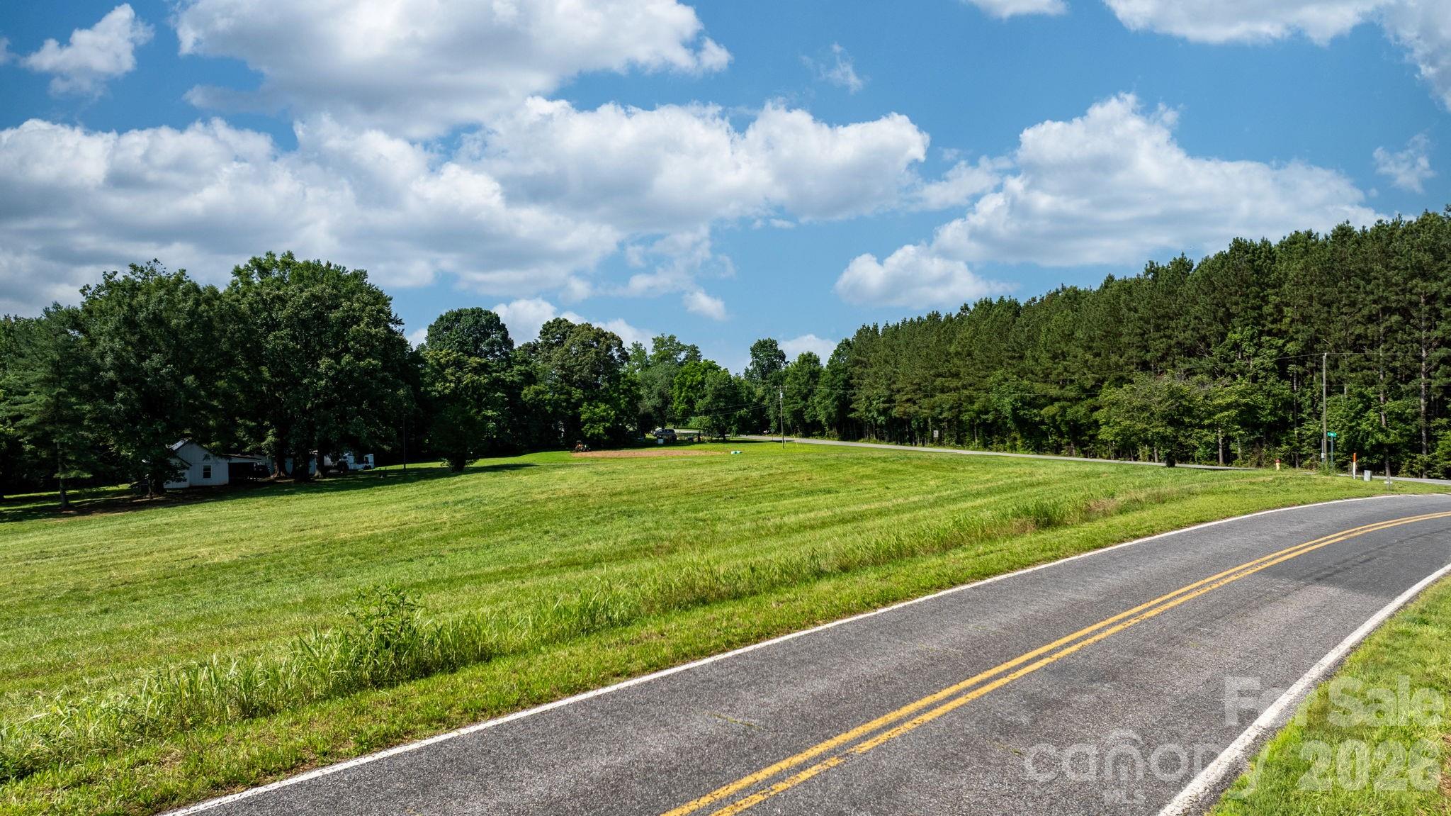 594 Rash Road Property Photo 9