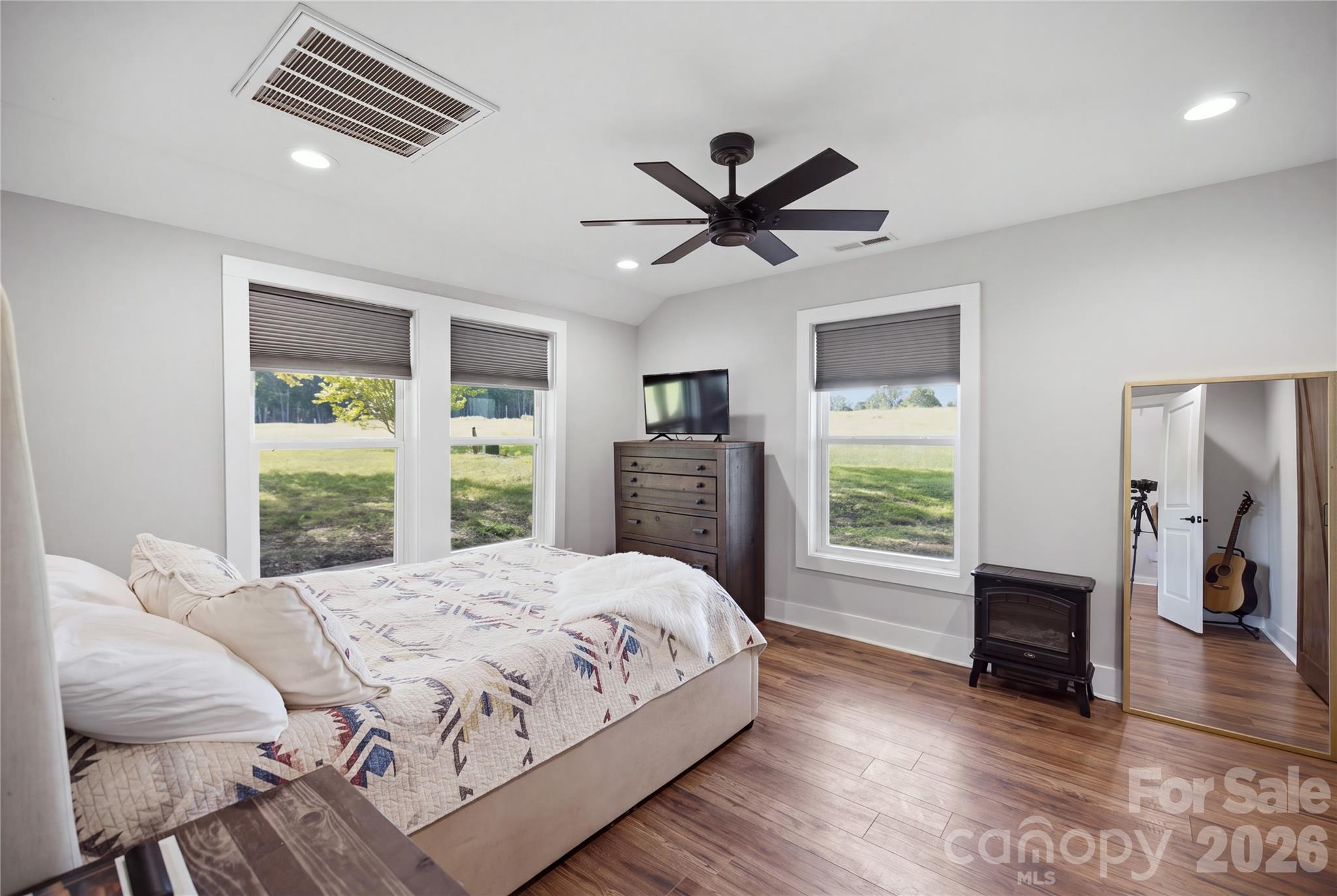 594 Rash Road Property Photo 13