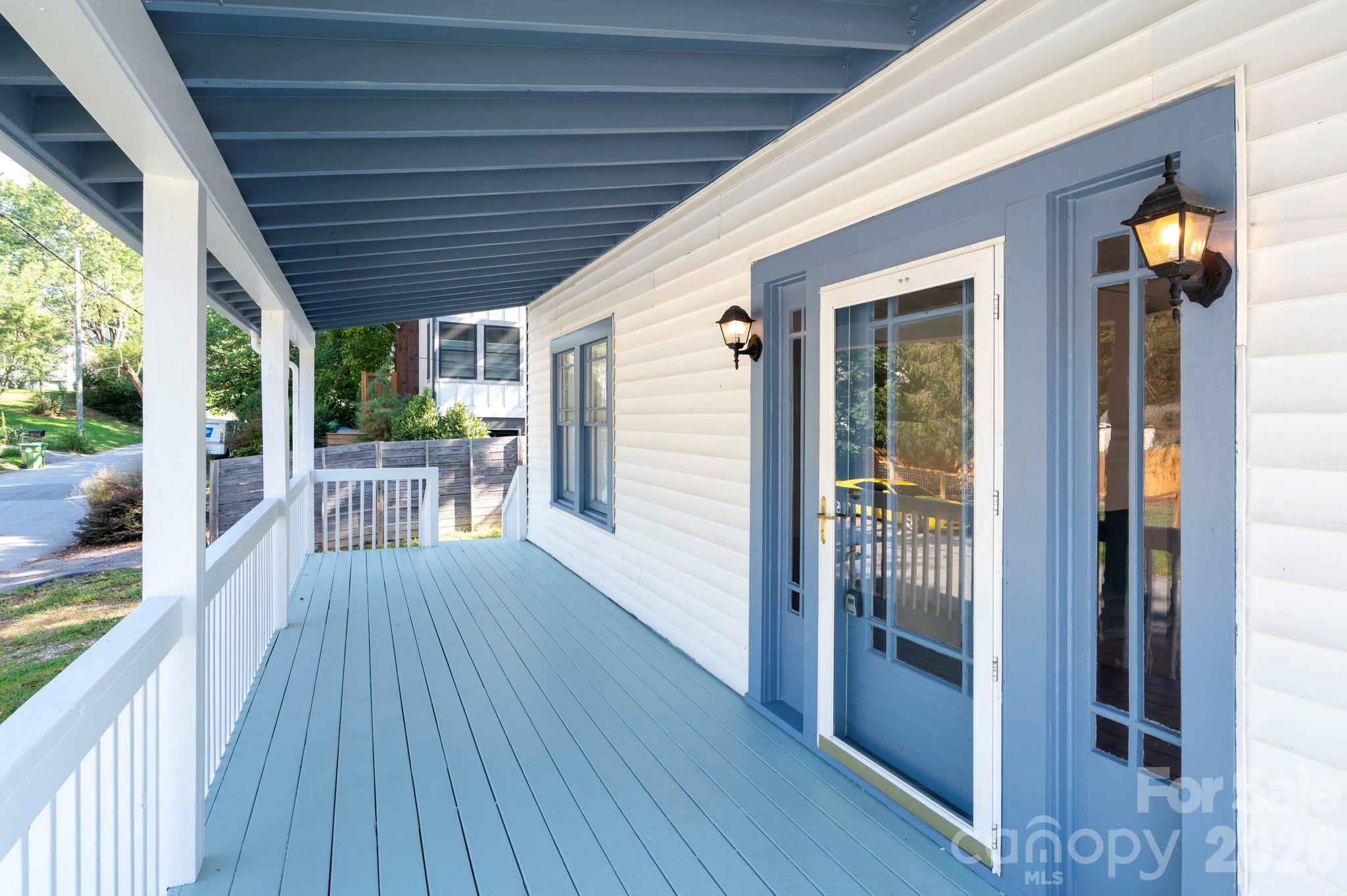 203 Pennsylvania Avenue Property Photo 3