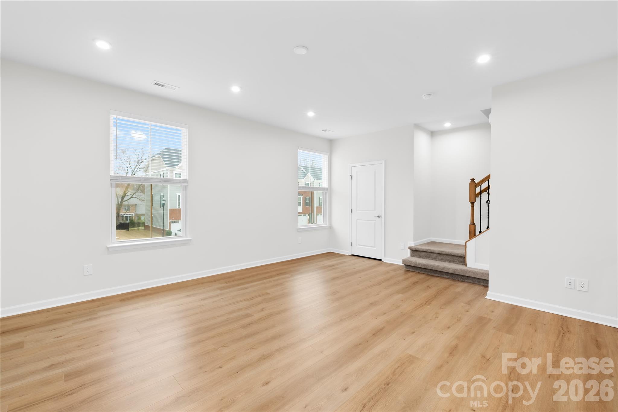 4417868 Property Photo 8