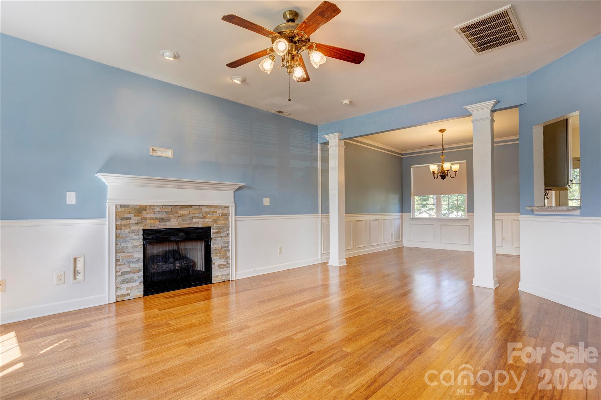 4296 Deacon Court Property Photo 3