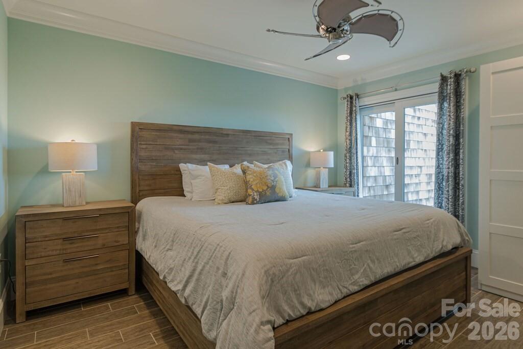 4413 Sea Forest Drive Property Photo 11