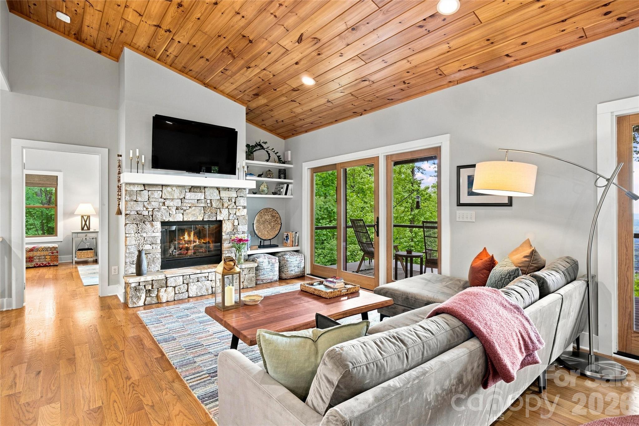 600 Tanglewood Lane Property Photo 3