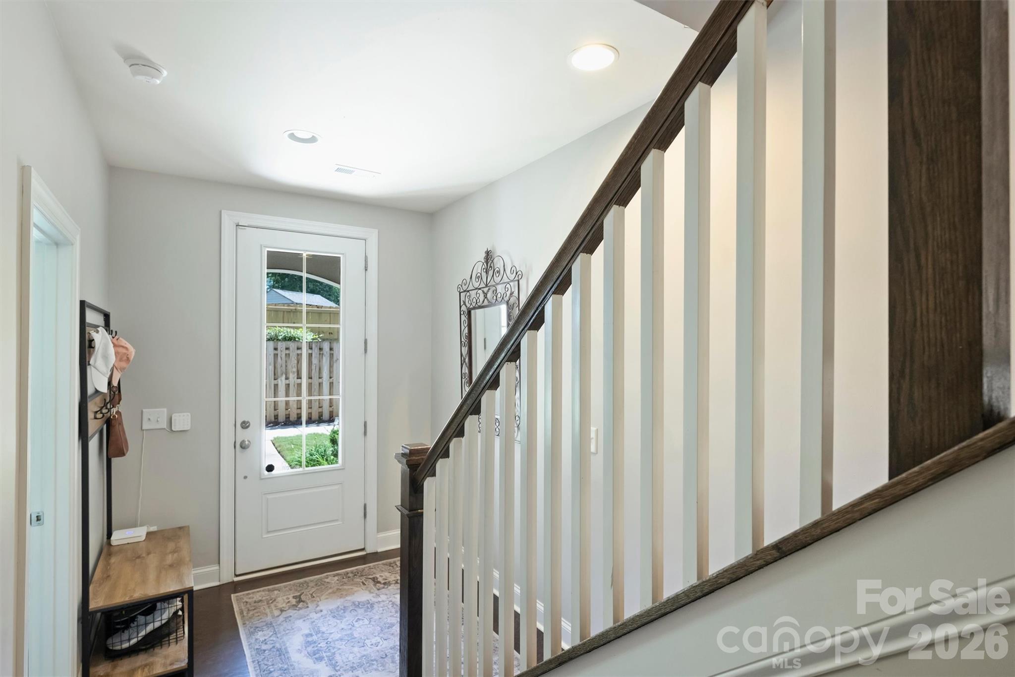 1125 Towns Hill Way Property Photo 4