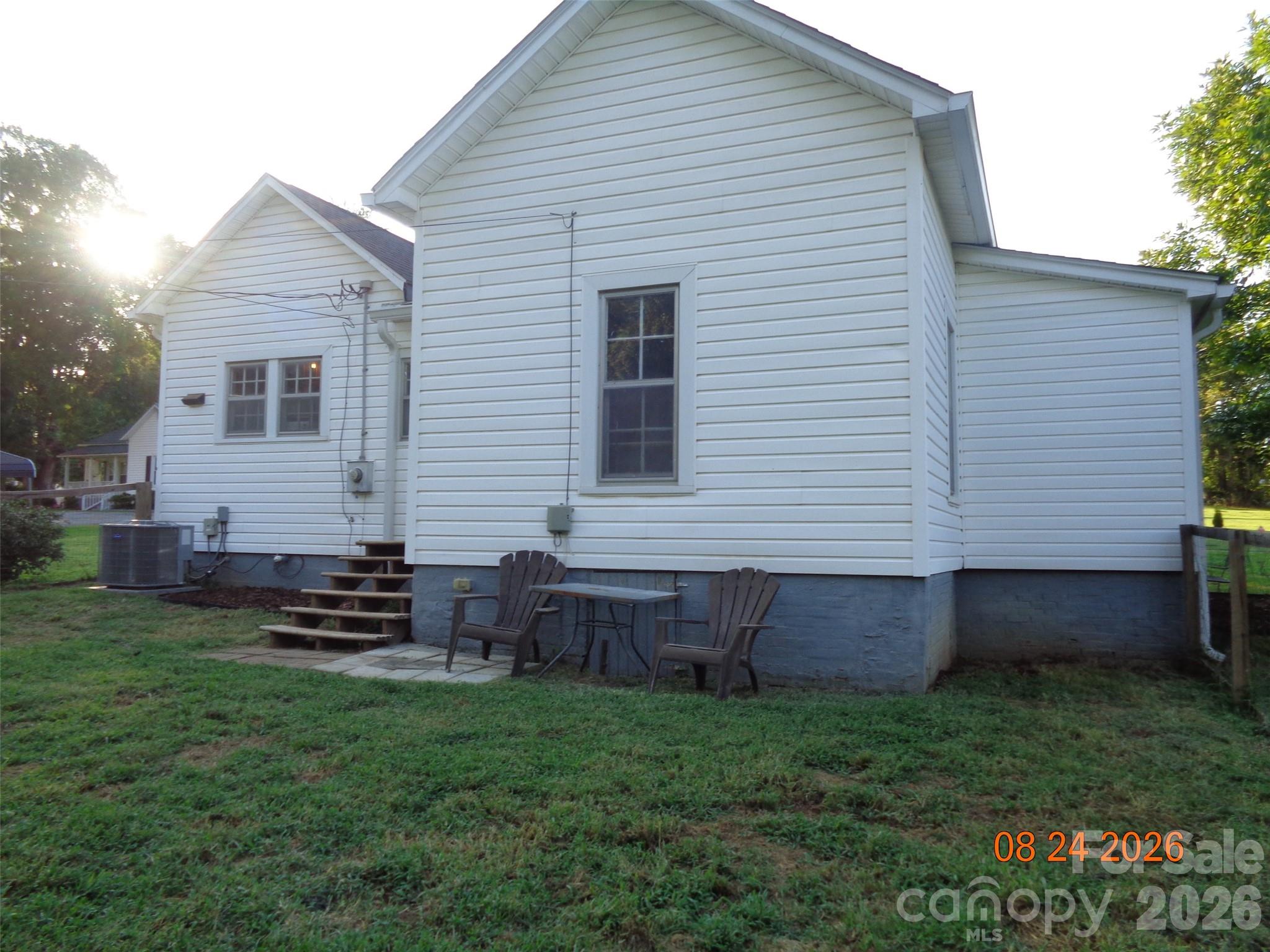 107 Bickett Street Property Photo 16