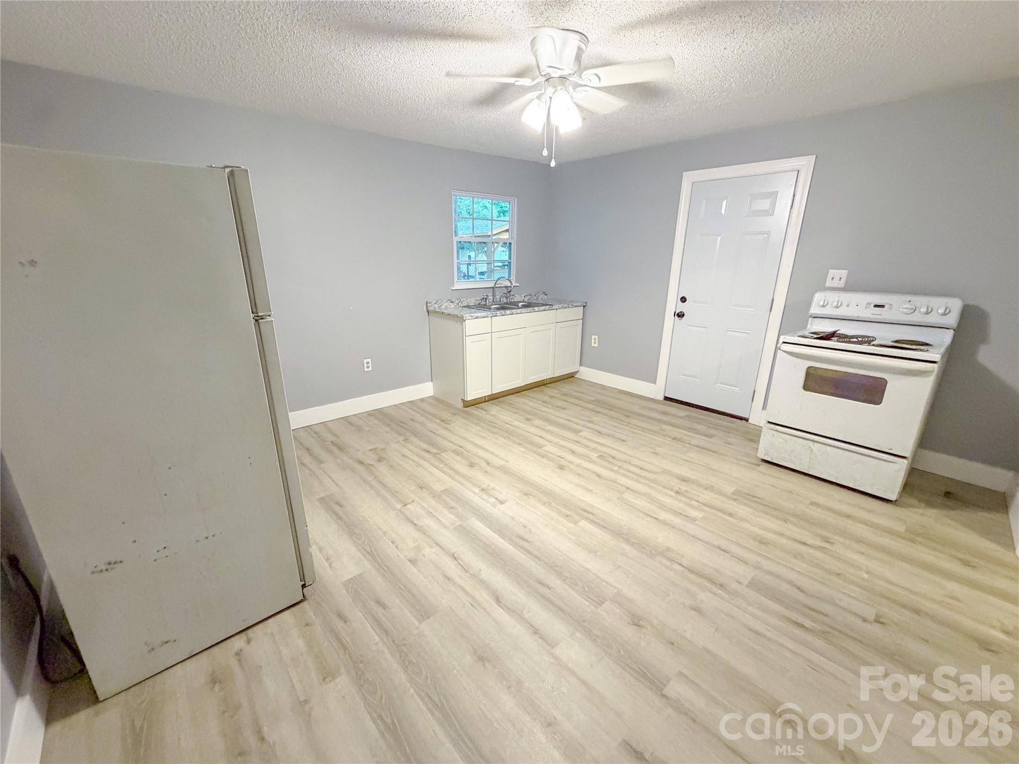 107 Drake Street Property Photo 9