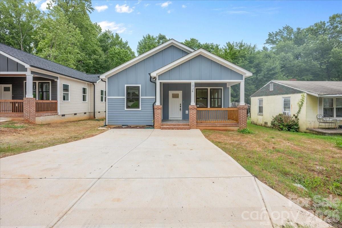 1034 Grady Street Property Photo 2