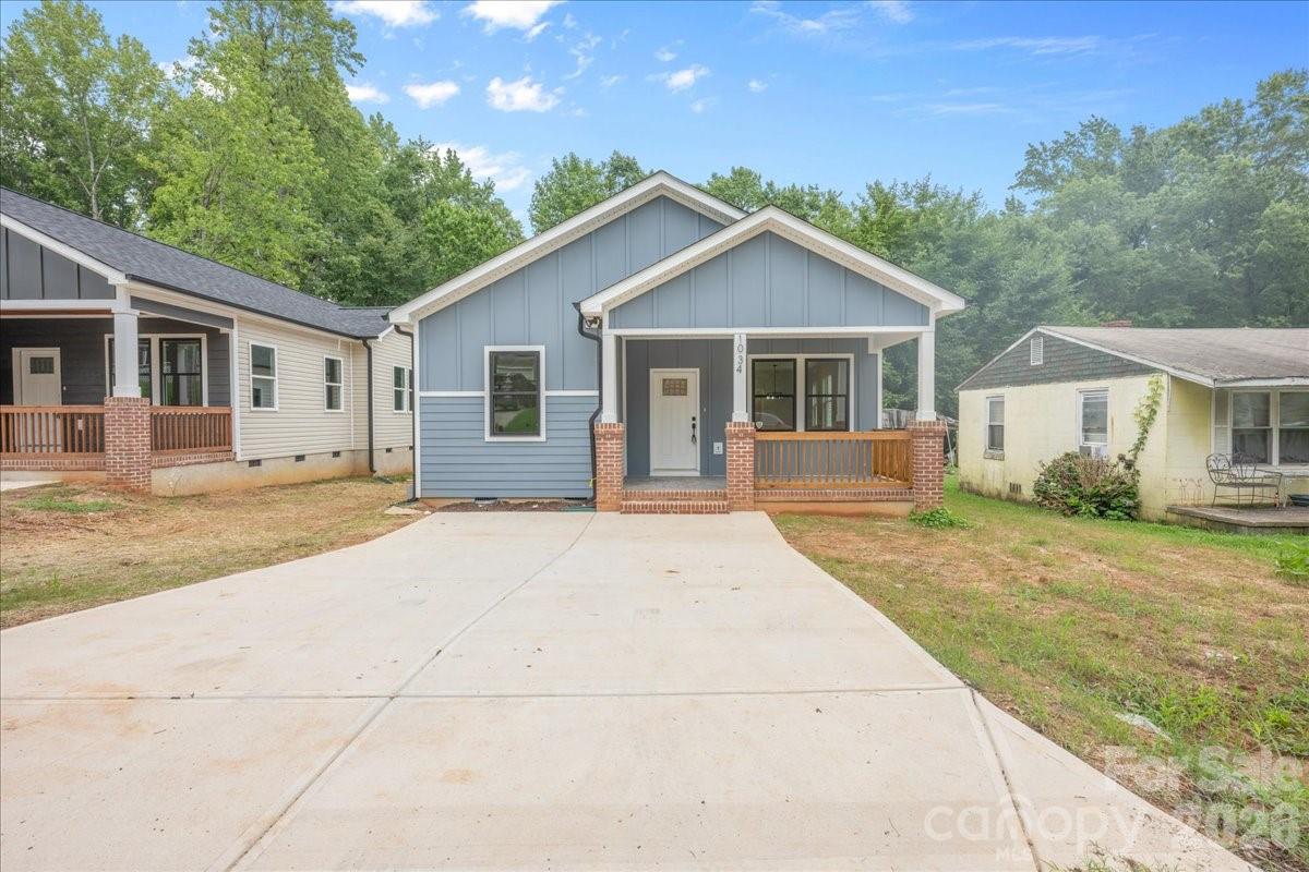 1034 Grady Street Property Photo 3