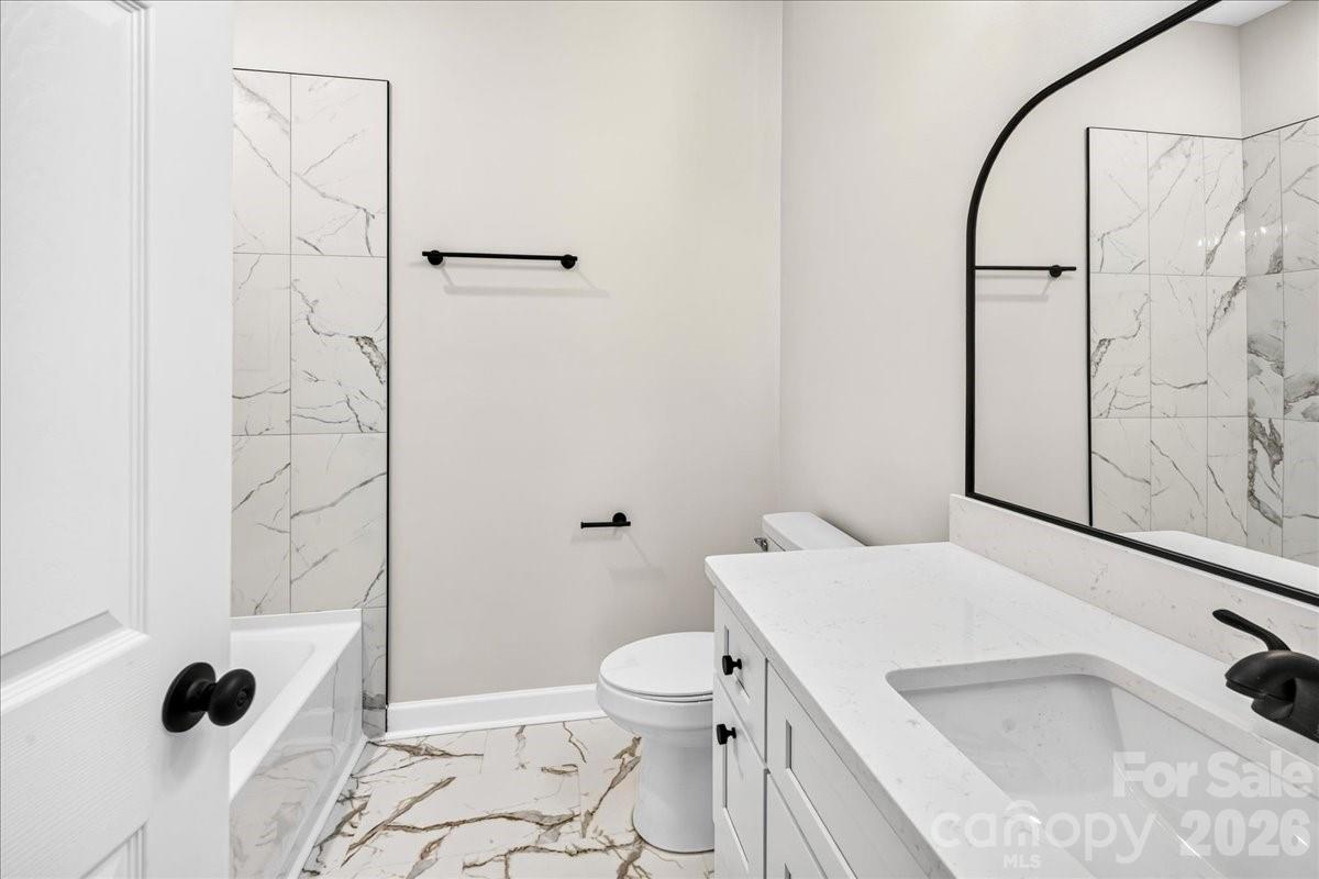 1034 Grady Street Property Photo 20