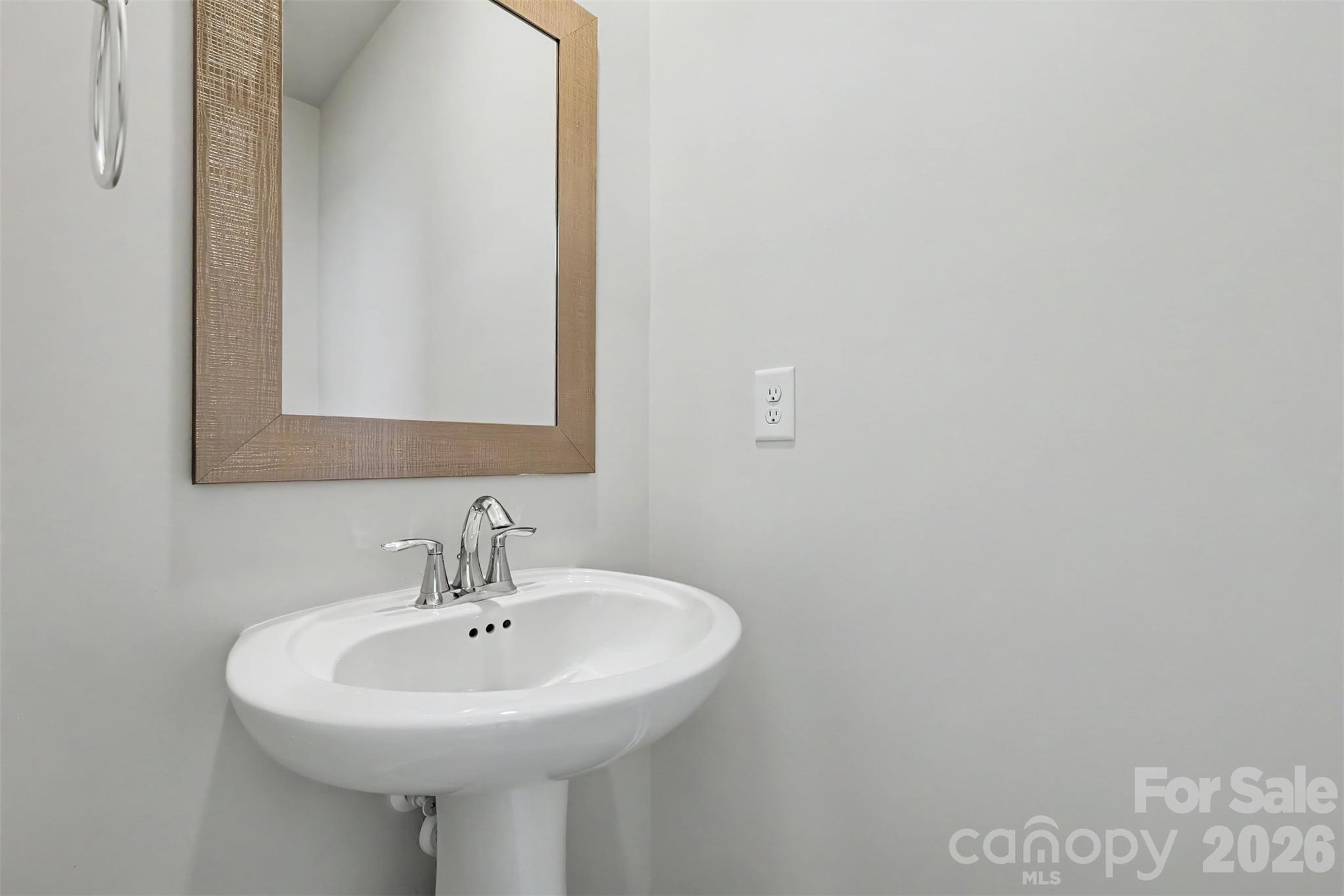 933 Cobbled Way Property Photo 8