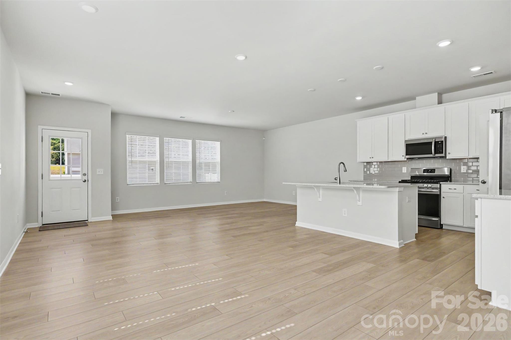 933 Cobbled Way Property Photo 14