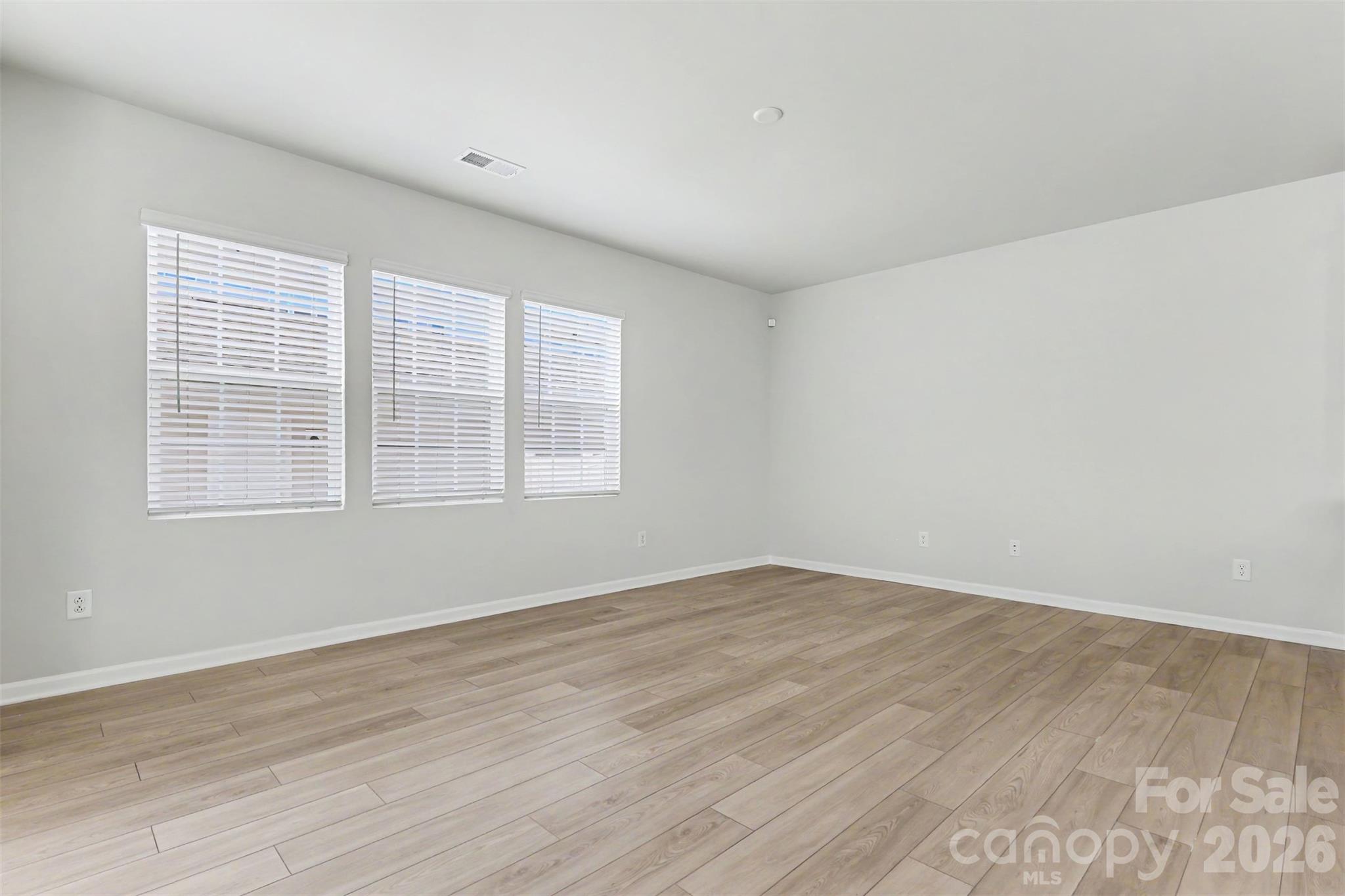 933 Cobbled Way Property Photo 16