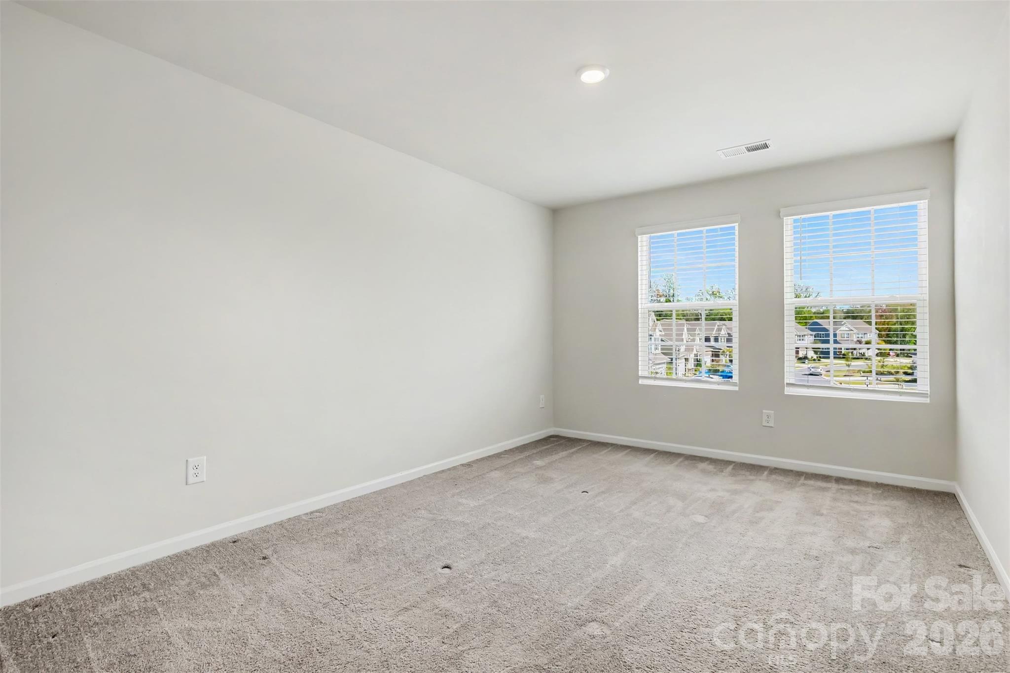 933 Cobbled Way Property Photo 35