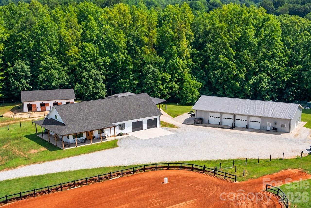 4035 Daugherty Road Property Photo 1
