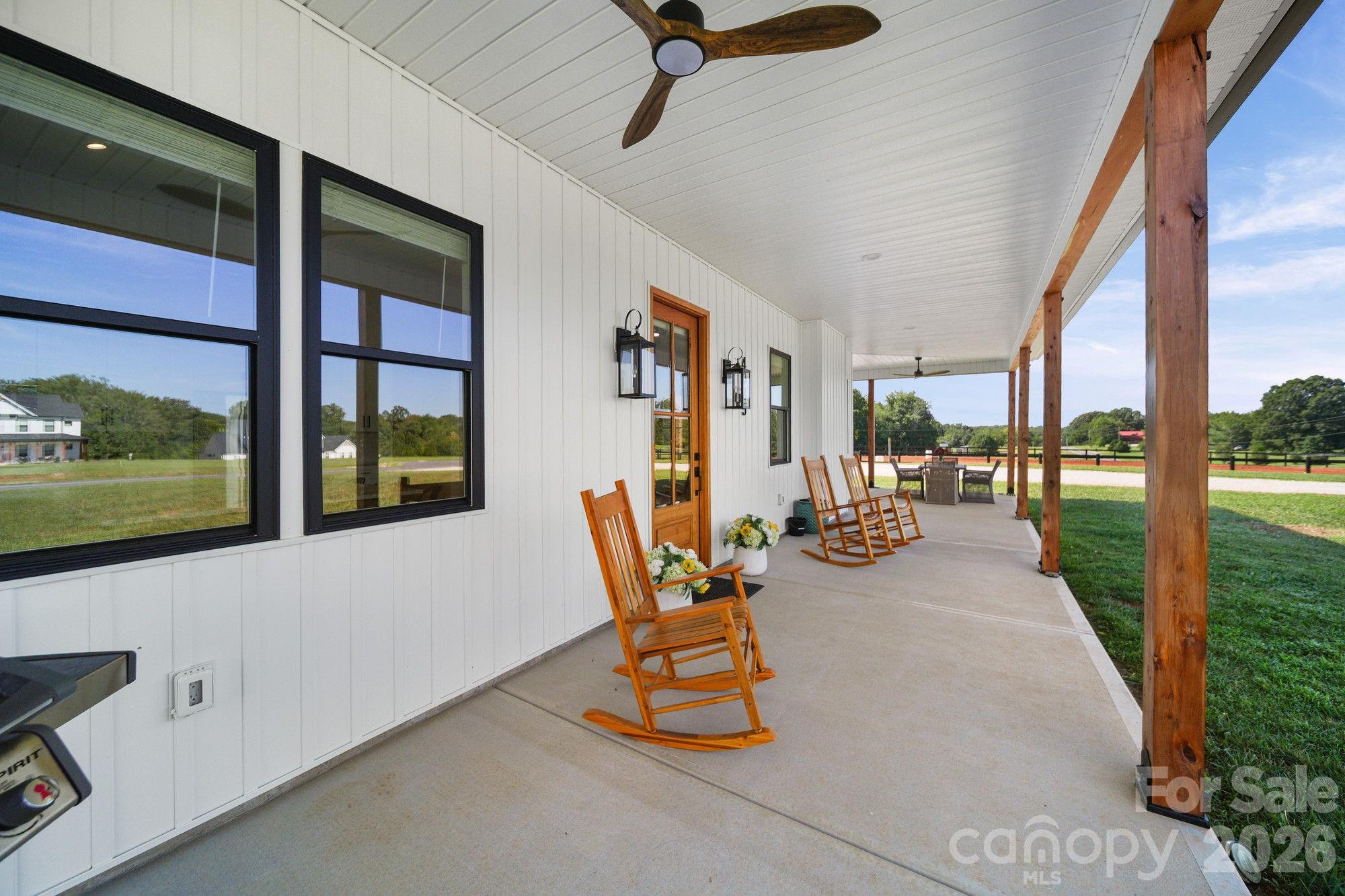 4035 Daugherty Road Property Photo 8