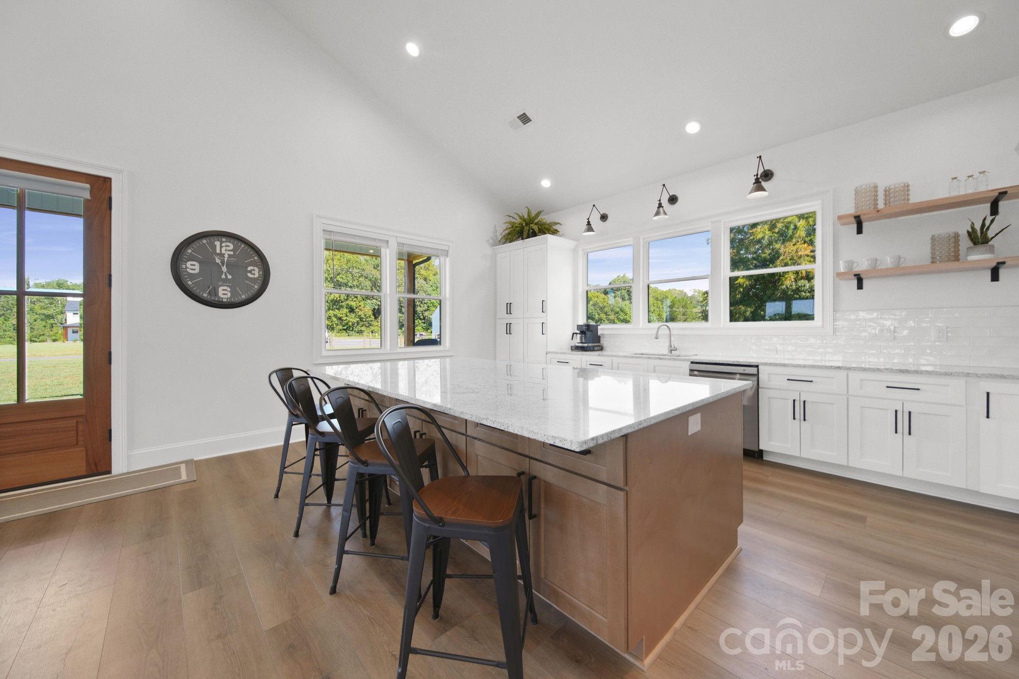 4035 Daugherty Road Property Photo 14