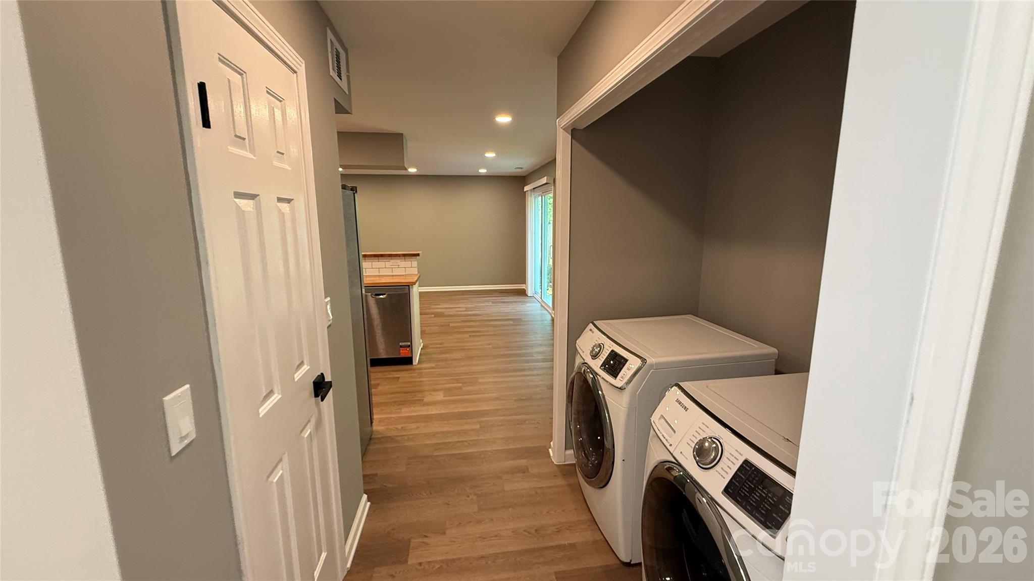 7725 Batavia Lane Property Photo 9