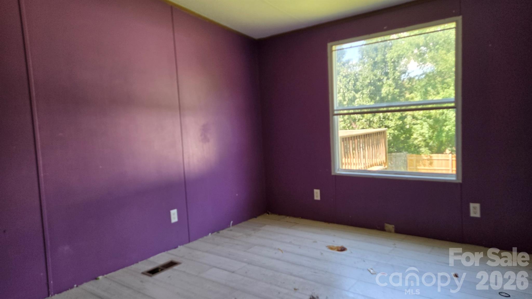176 Crown Court Property Photo 10
