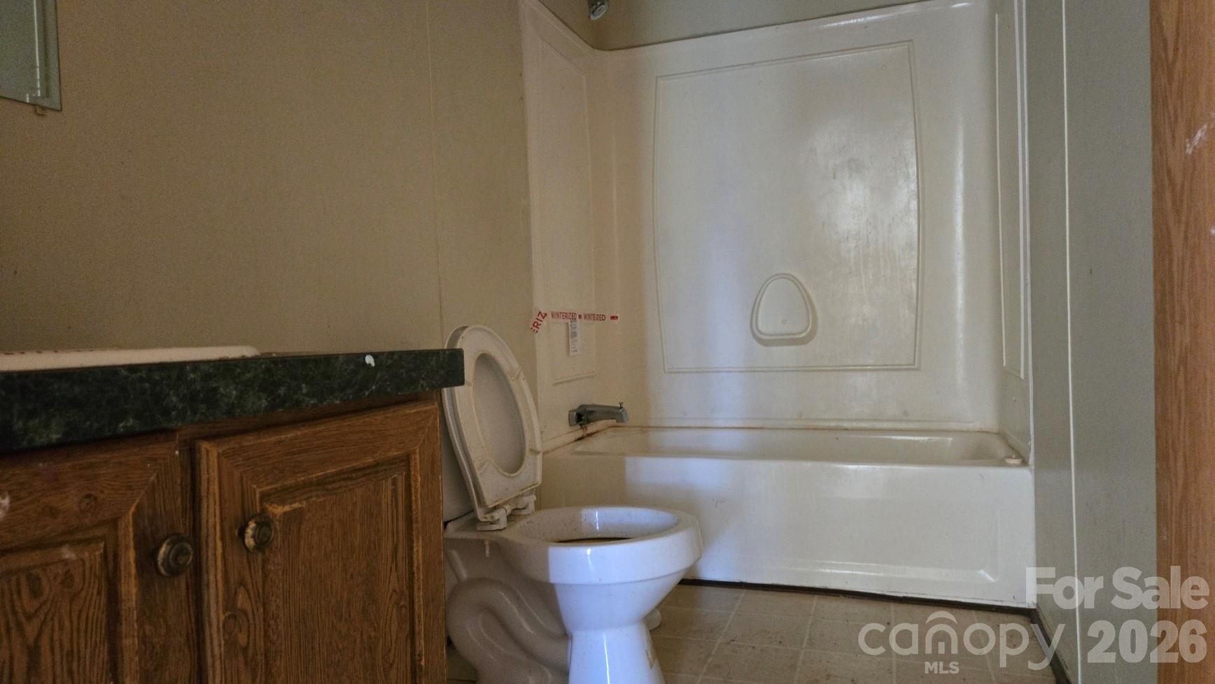 176 Crown Court Property Photo 11