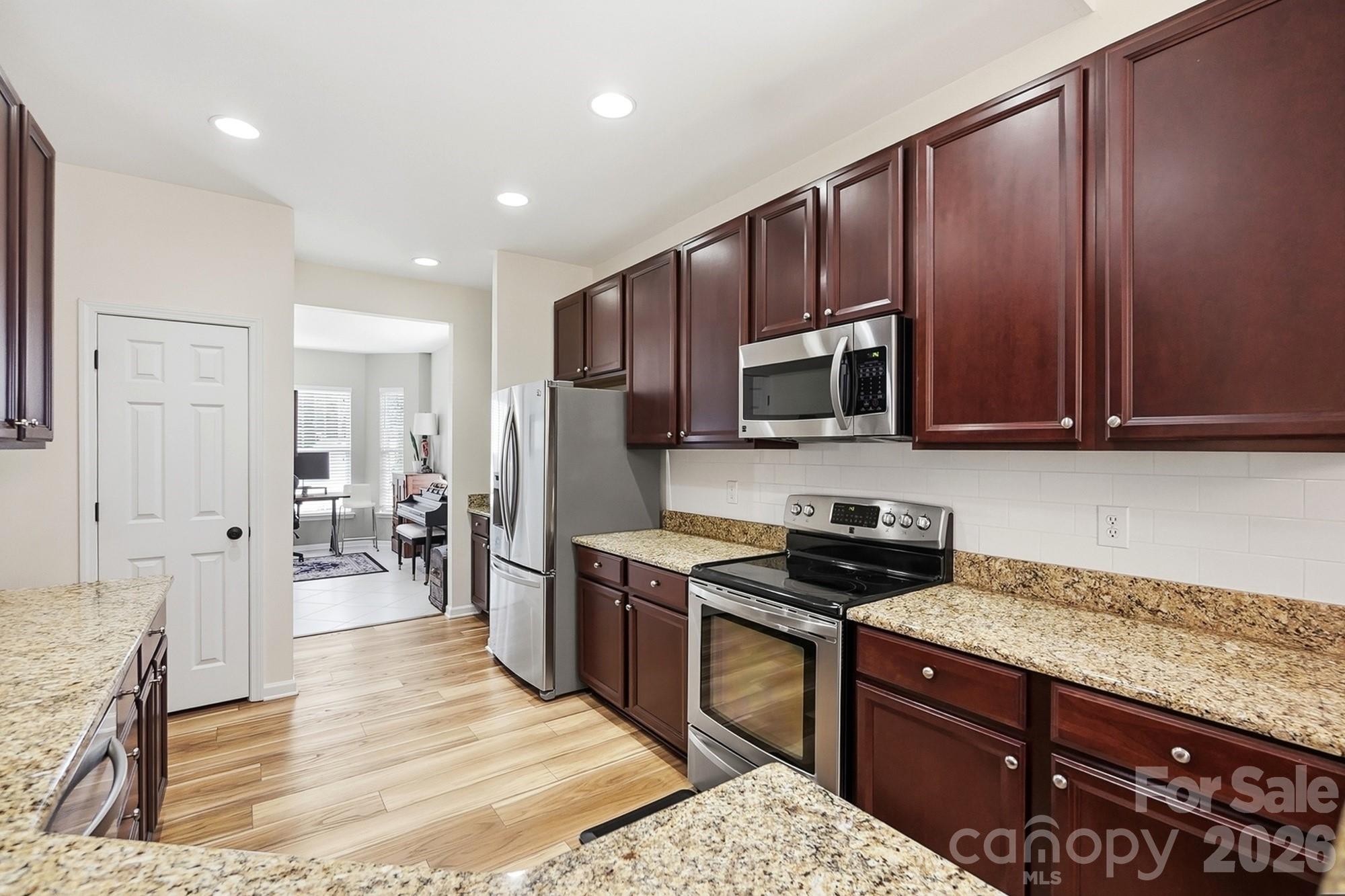10933 Stone Trail Road Property Photo 10