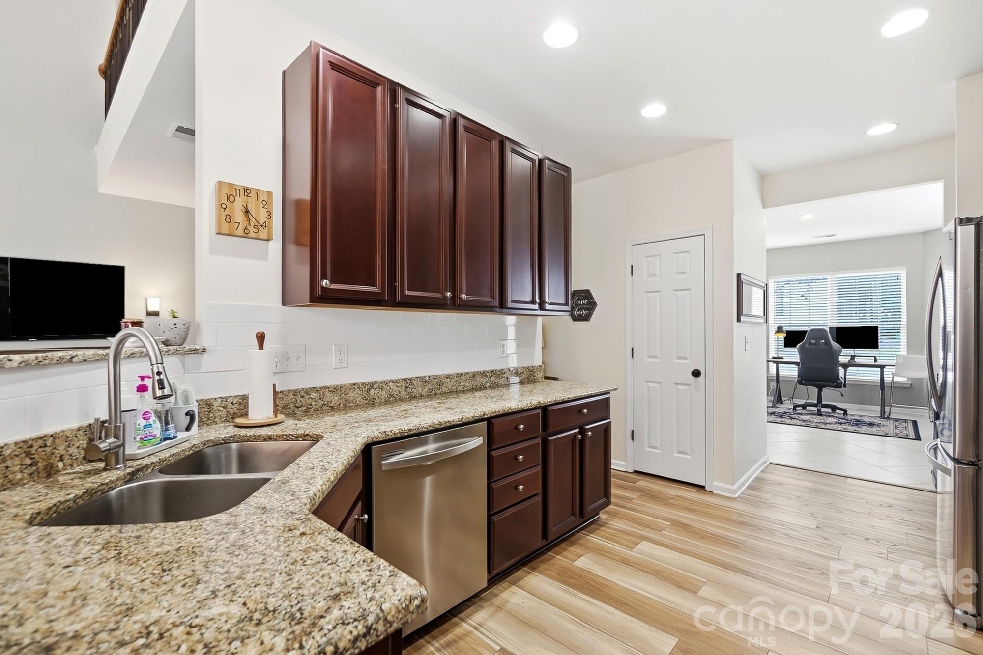 10933 Stone Trail Road Property Photo 11