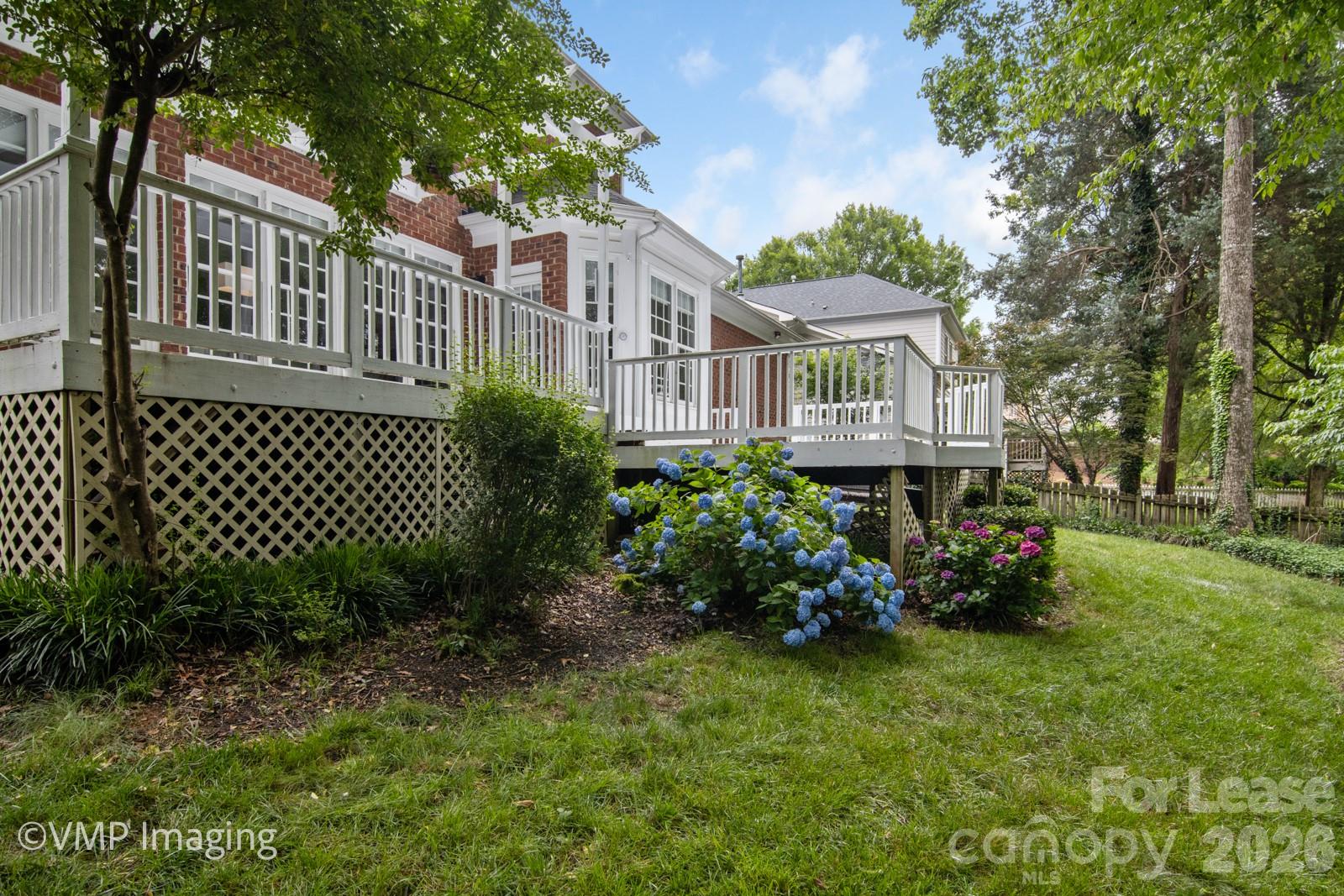 20107 N Cove Road Property Photo 35