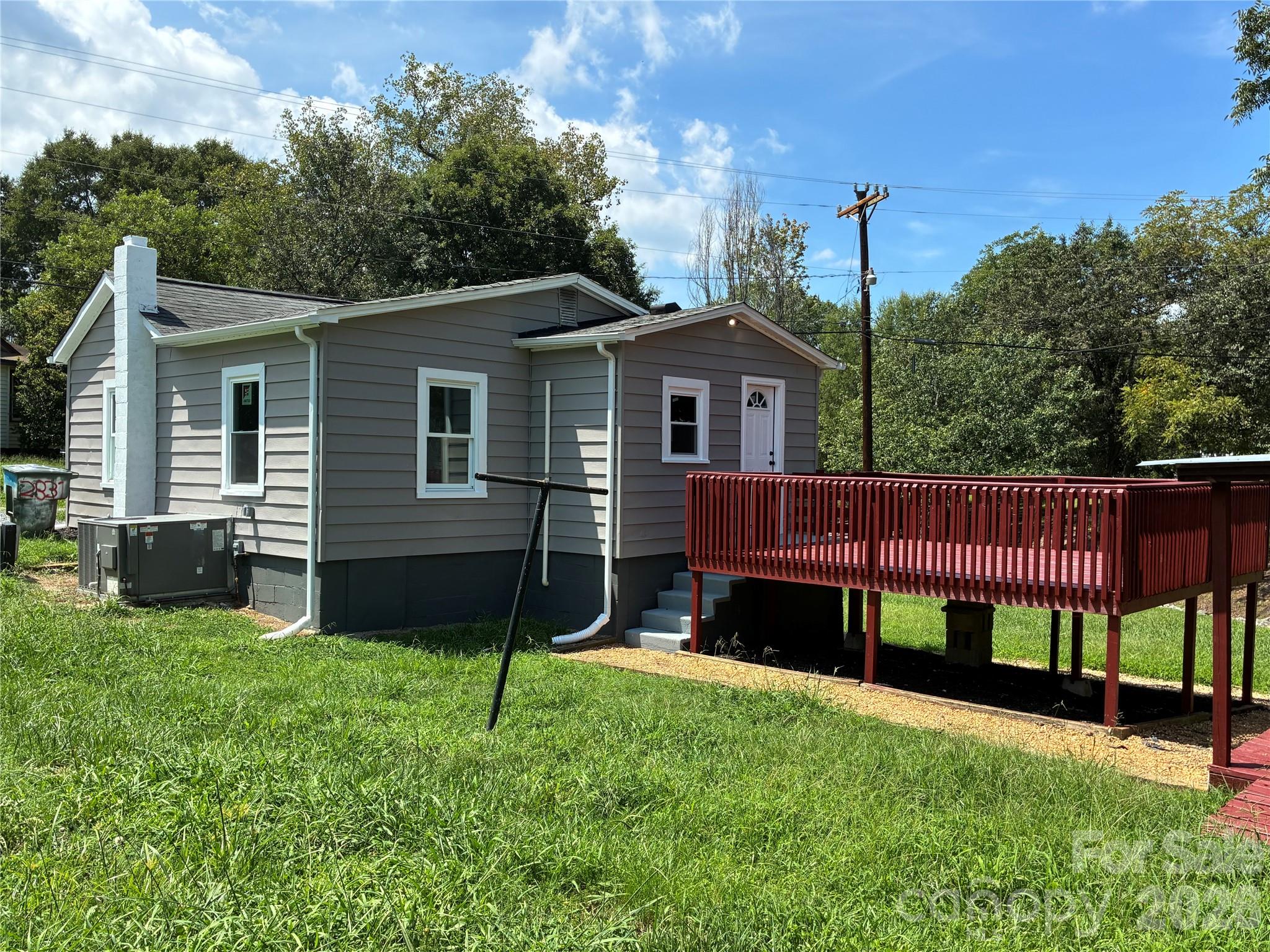 2831 Millstone Drive Property Photo 4
