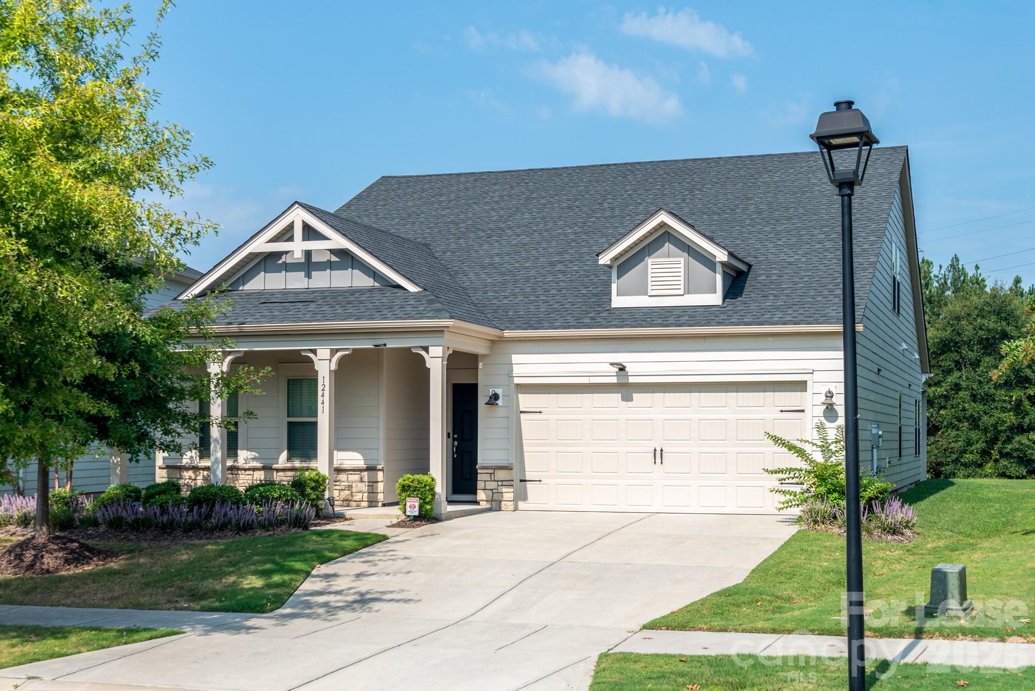 12441 Stoneybrook Station Parkway Property Photo 1