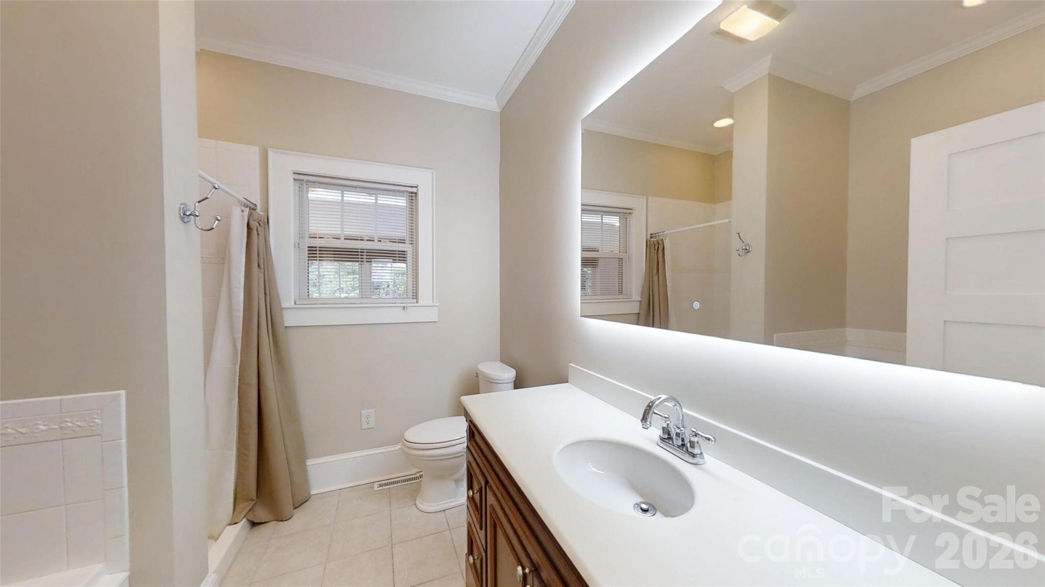 618 S Poplar Street Property Photo 17