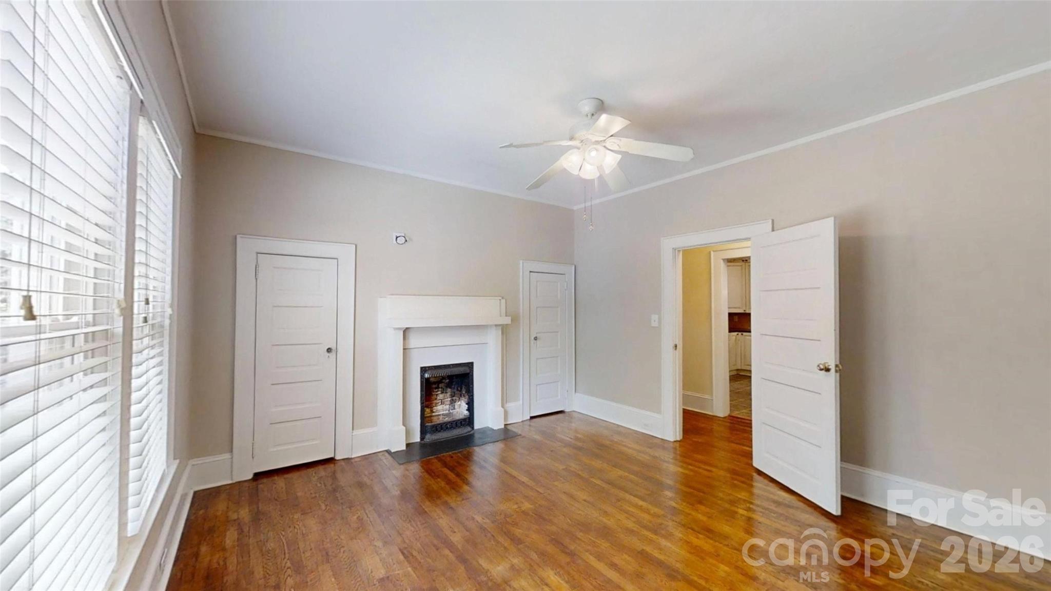 618 S Poplar Street Property Photo 22