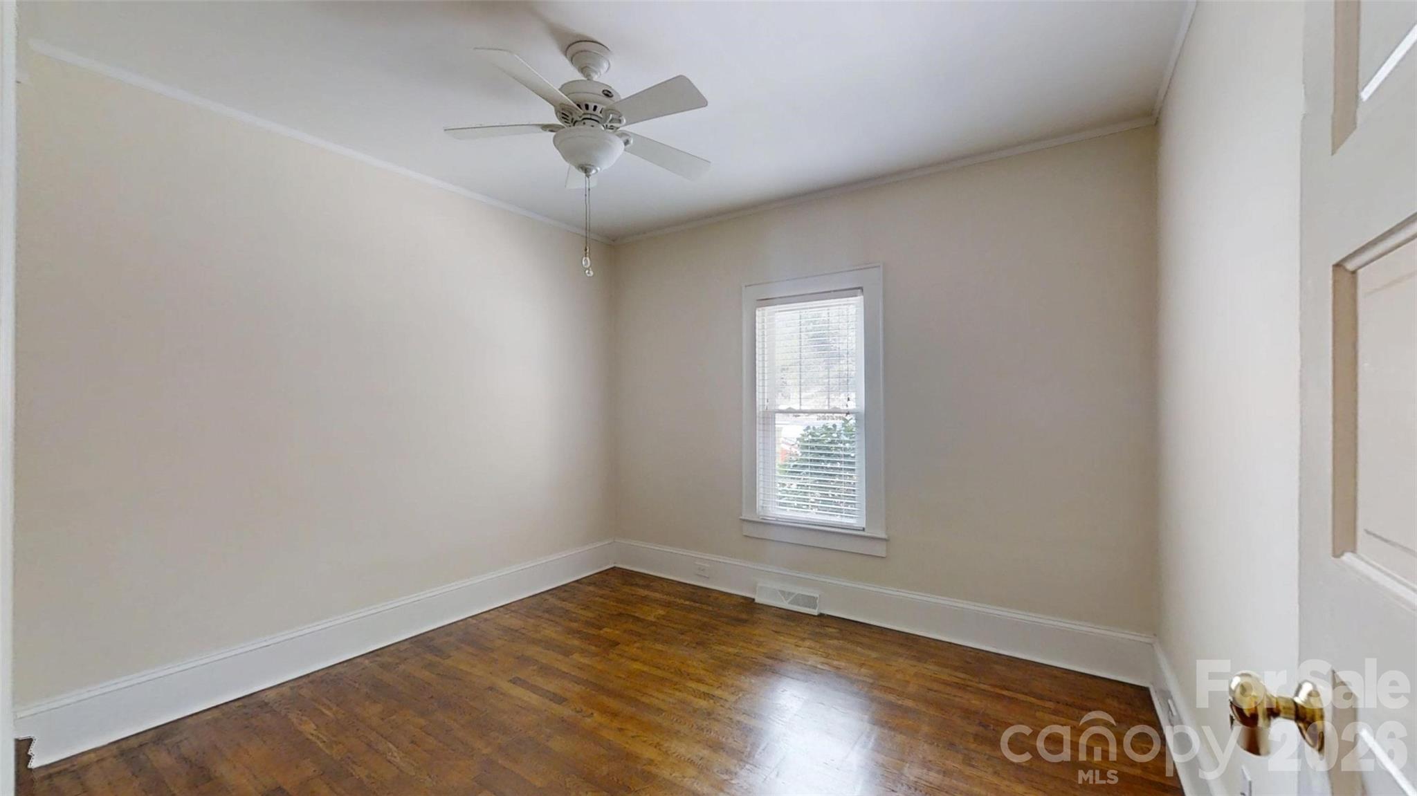 618 S Poplar Street Property Photo 23
