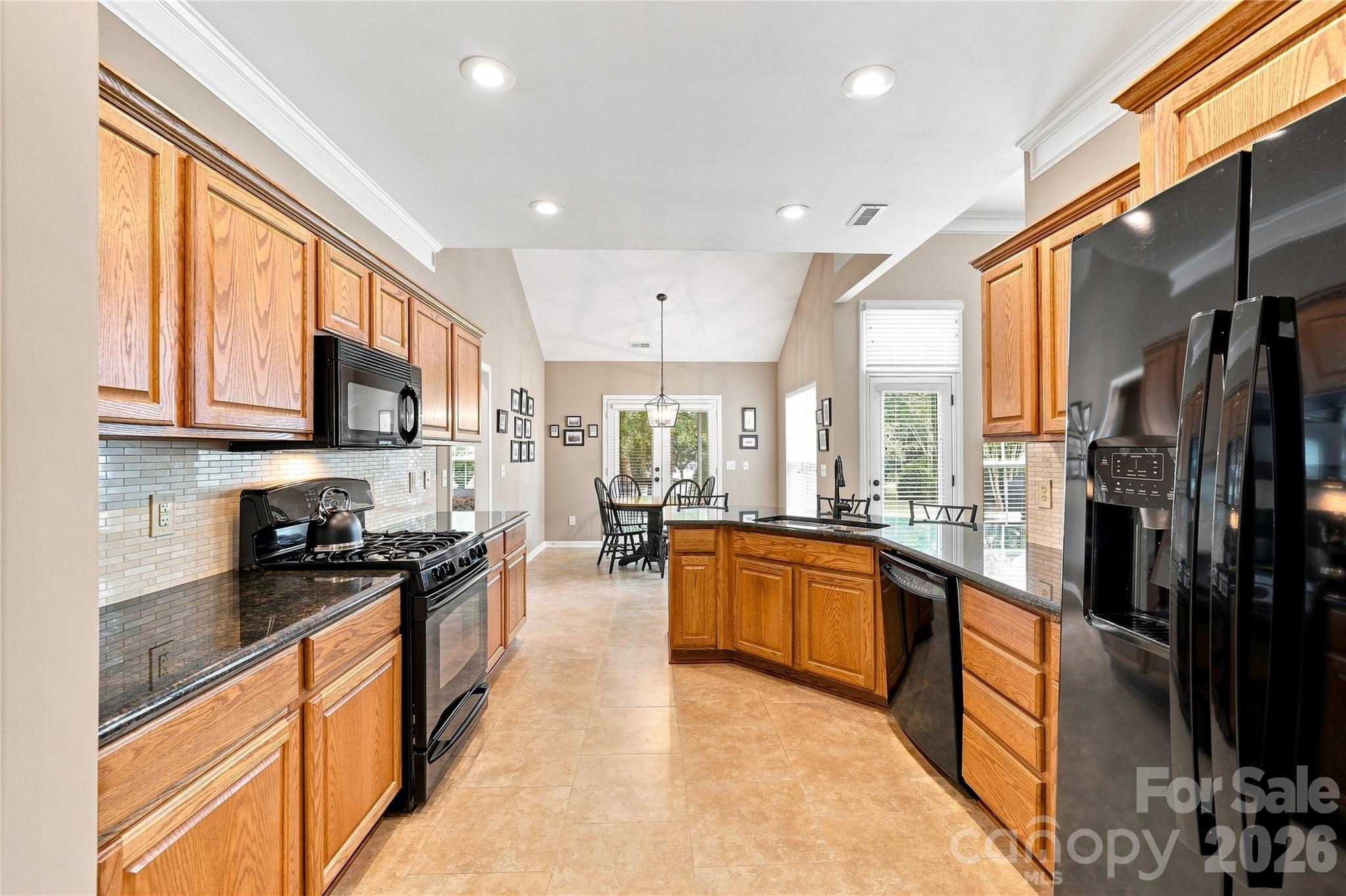 508 Montgrove Place Property Photo 14