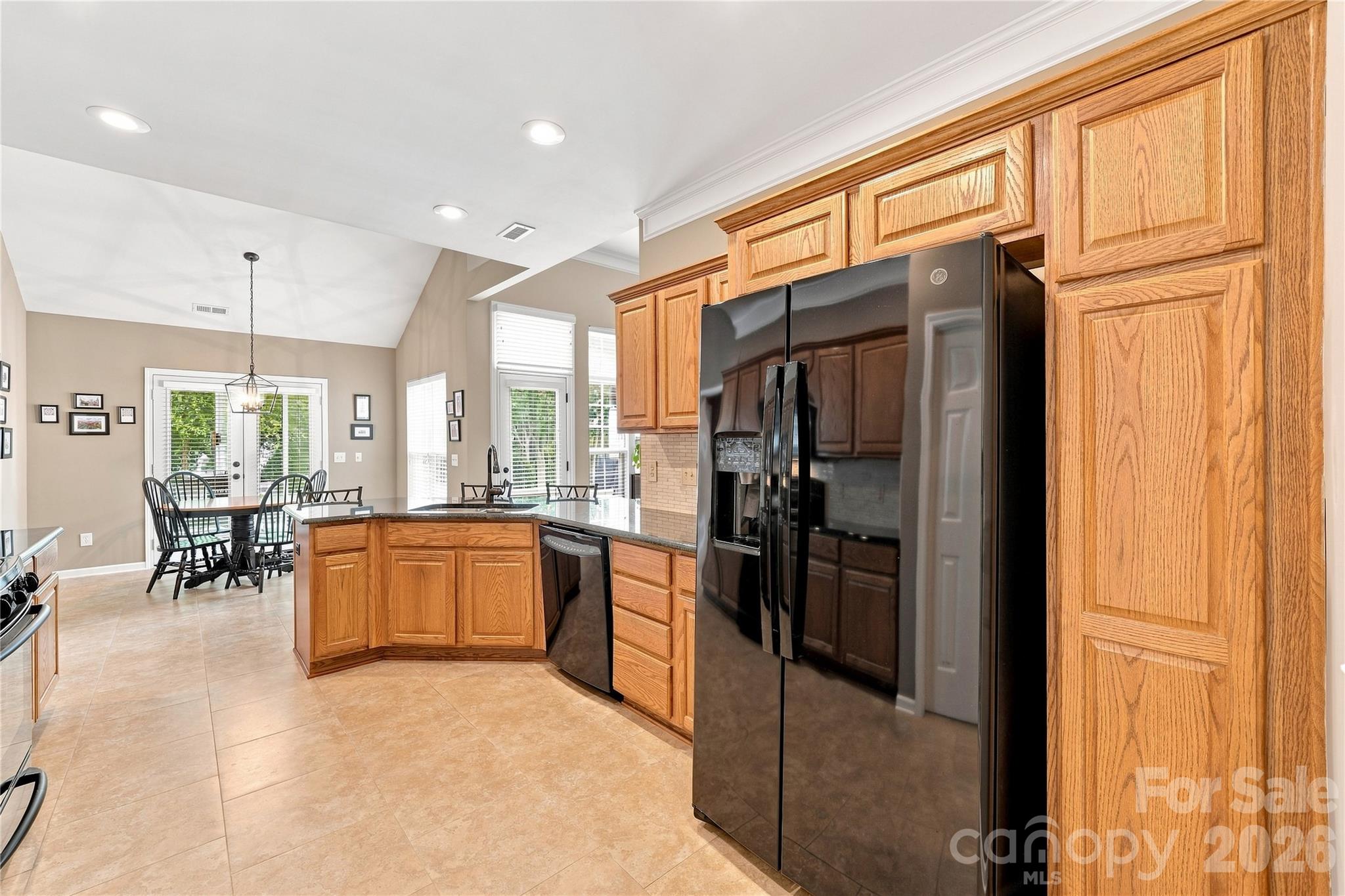 508 Montgrove Place Property Photo 15